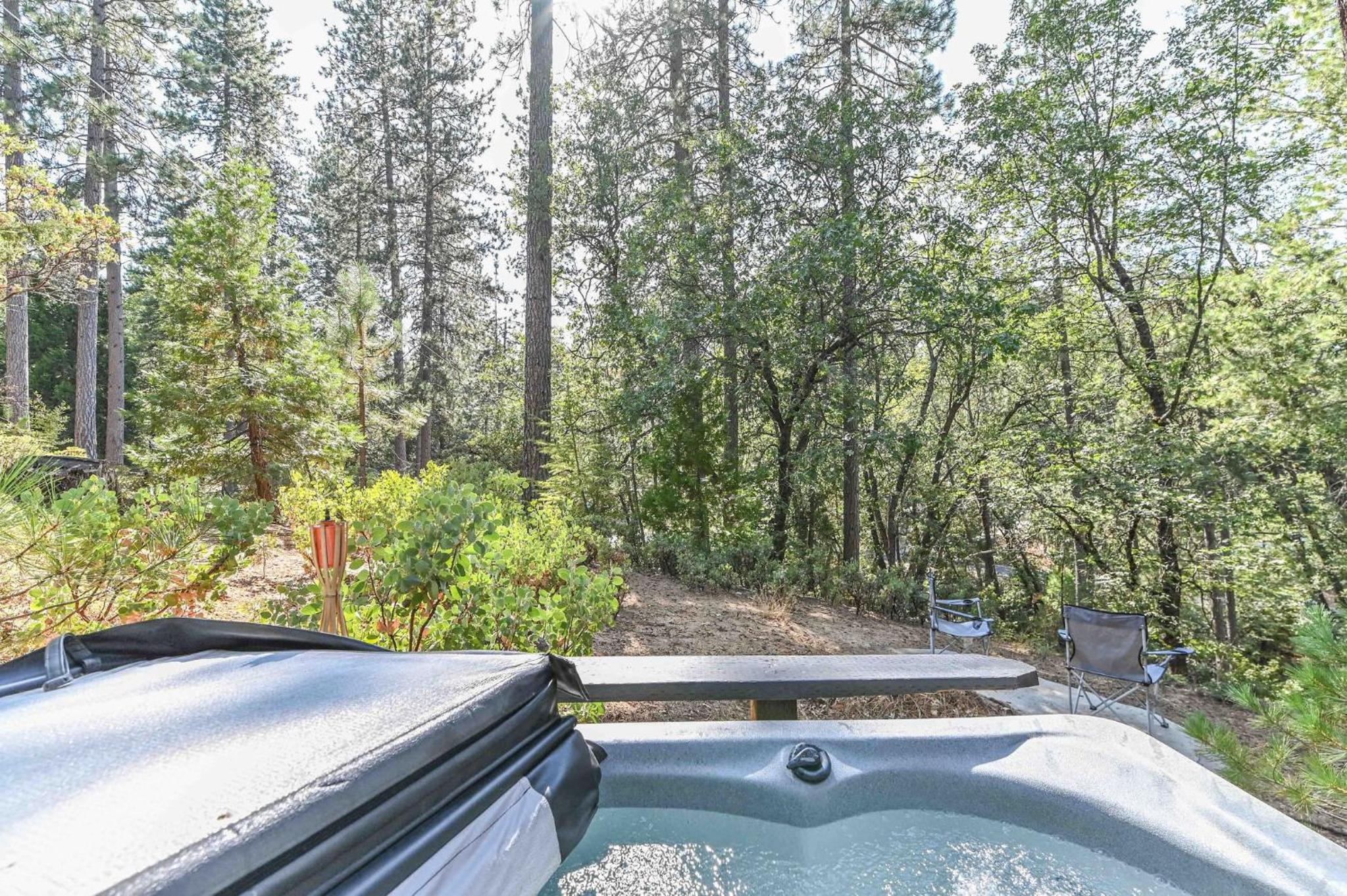 Hathaway Pines Hideaway Chalet