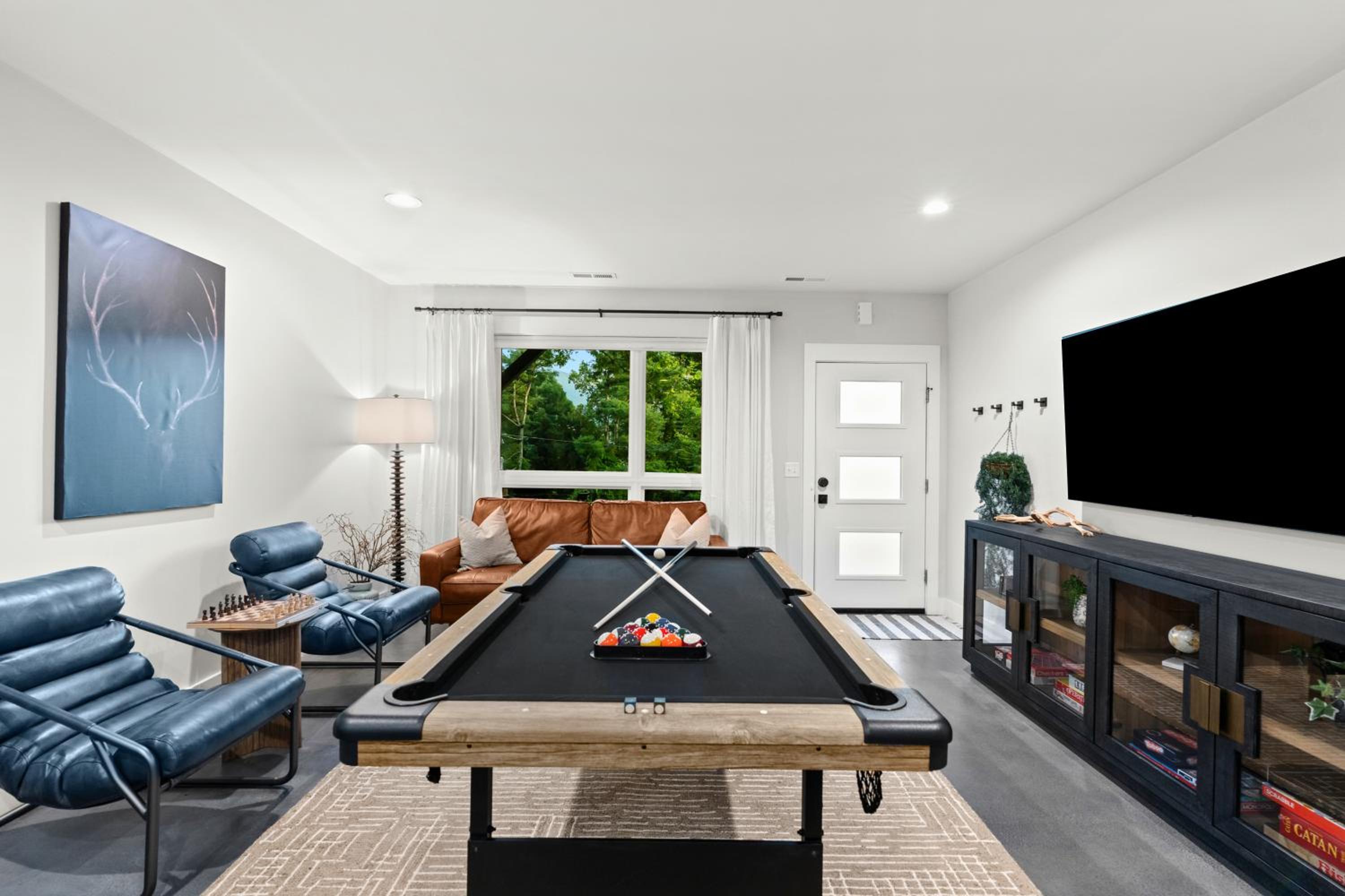 Luxury Cabin near Asheville and Black Mountain view 5