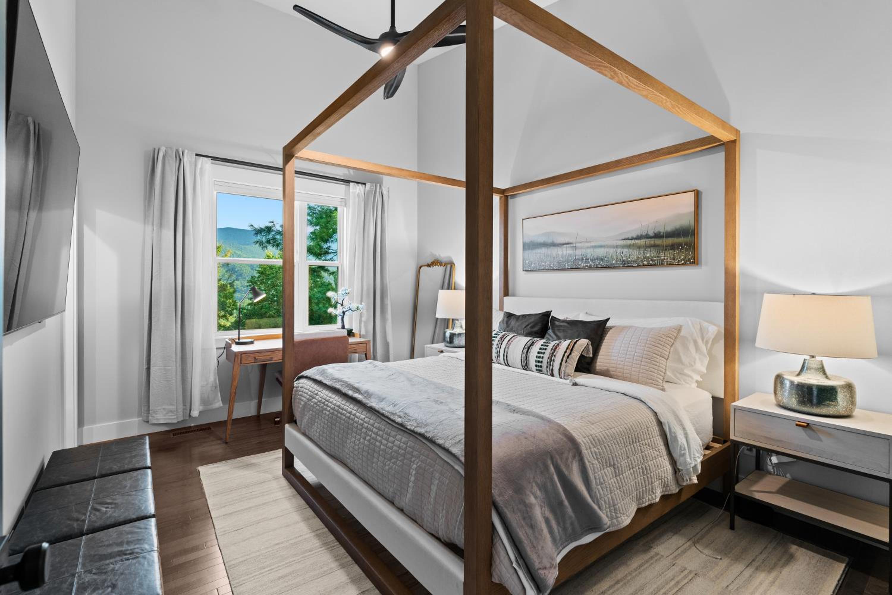 Luxury Cabin near Asheville and Black Mountain view 4