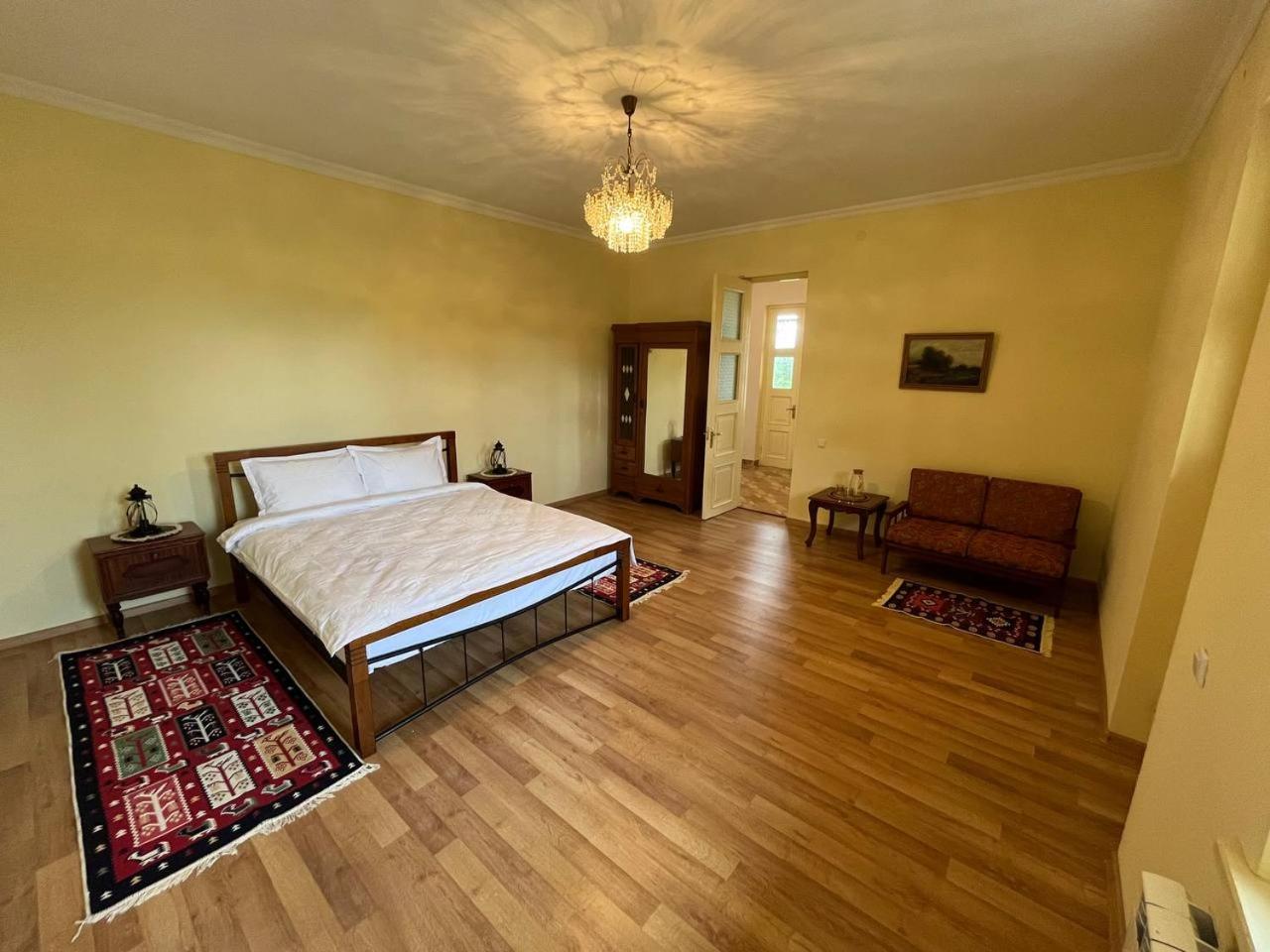 Kutaisi Countryside Guesthouse and Winery