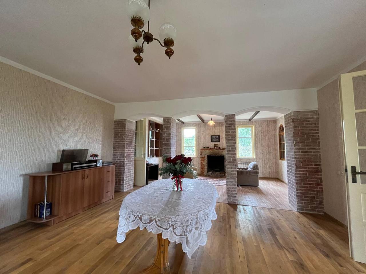 Kutaisi Countryside Guesthouse and Winery