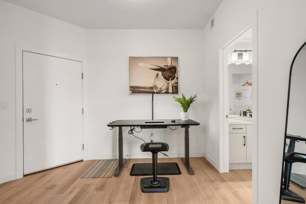 Top Rated Luxury Stay with Free Banff Access, BBQ, Netflix, Patio Dining, Sleeps 4