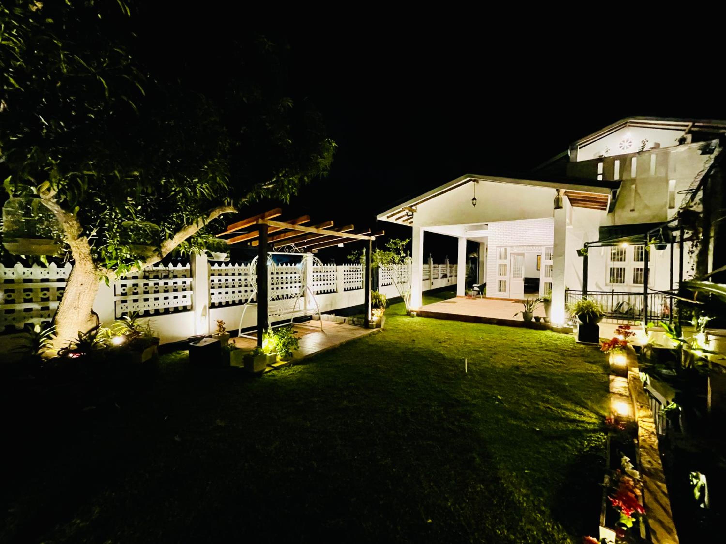 Ayur Ayur White Sail Villa