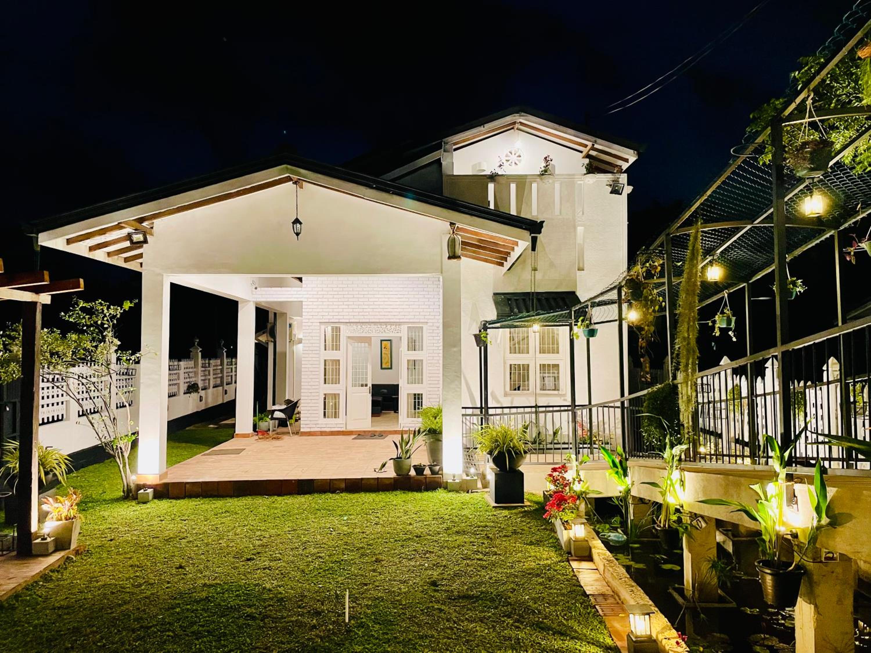 Ayur Ayur White Sail Villa
