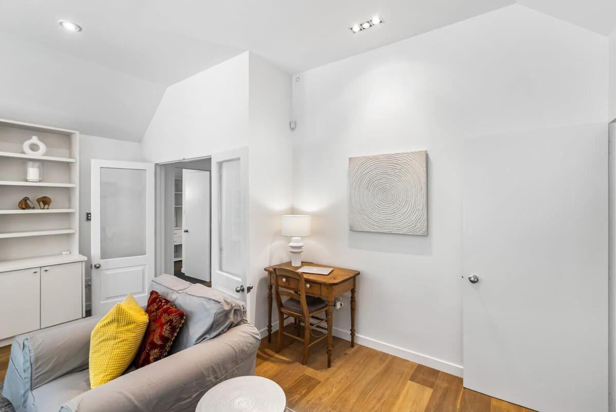 Kaleido Nook Enchanting 3BR Magic on Rugby Street view 4