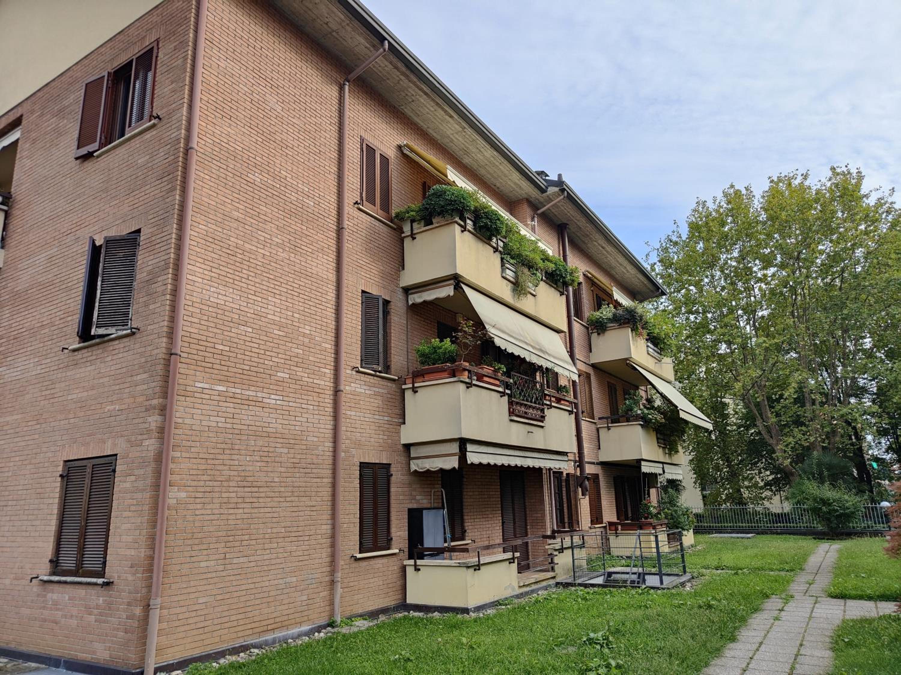 Photo 33