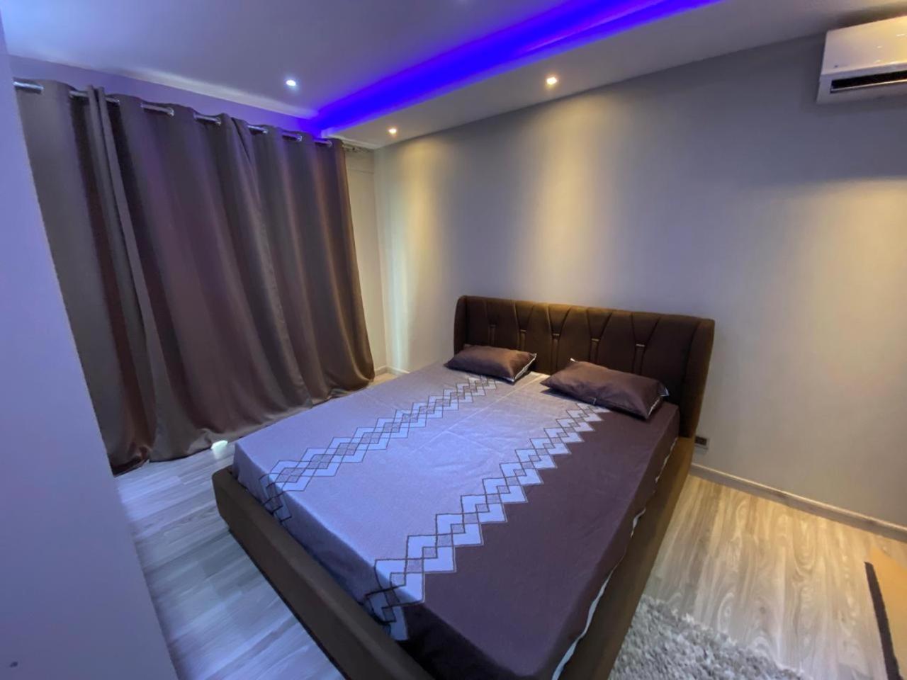 3 BD Luxury Beachfront Penthouse photo 5