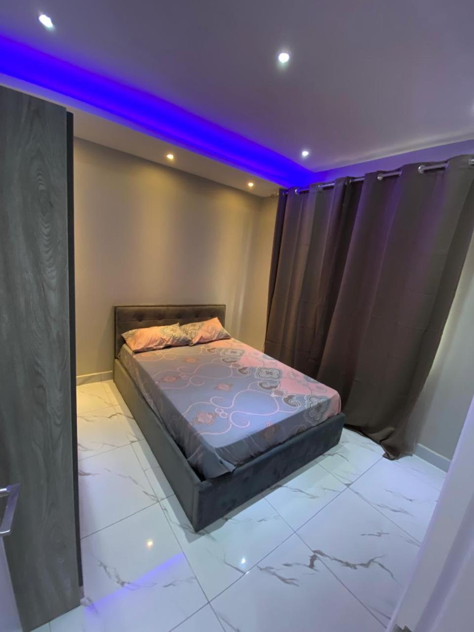 3 BD Luxury Beachfront Penthouse