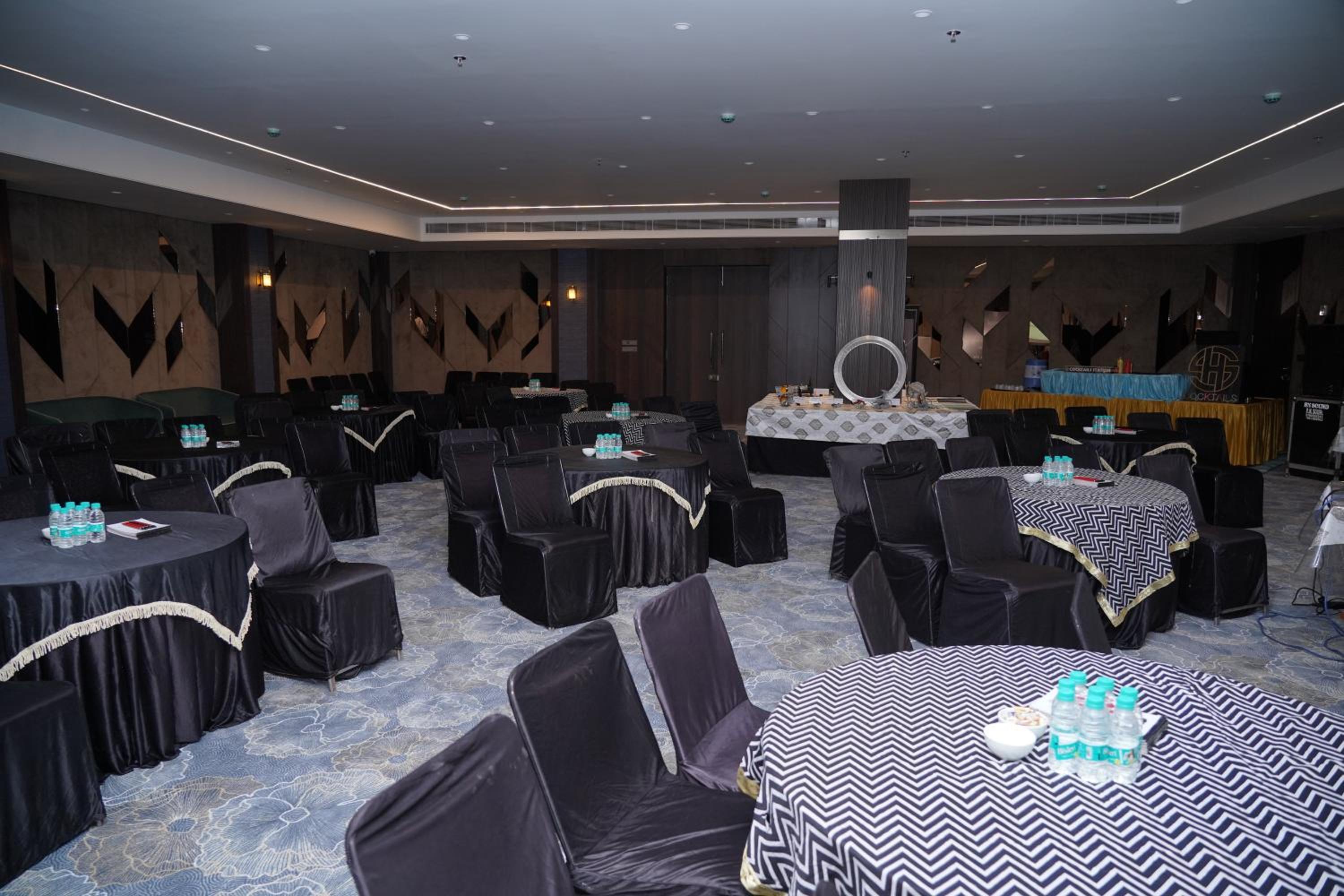 Hotel Harivilas
