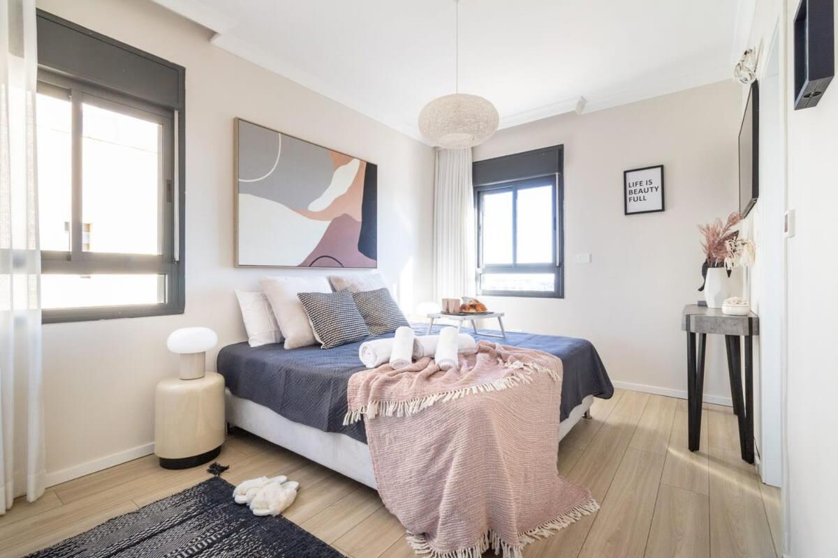 Luxury 4 Bedroom With Amazing View In Ramat Sharet Bayt Vegan, photo 2