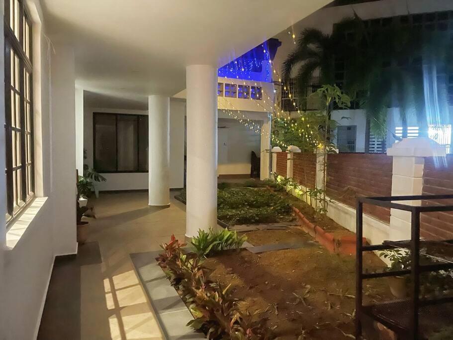 Corner Lots 4-5BR Austin 10mins 17pax Event BBQ