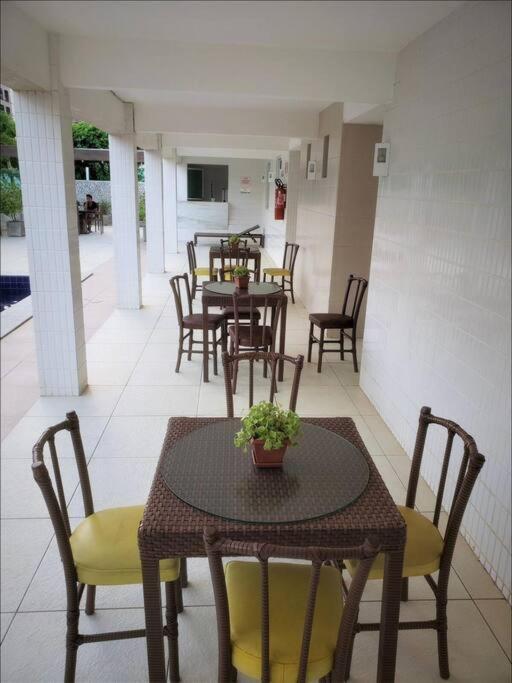 Flat a 100m da Praia de Intermares