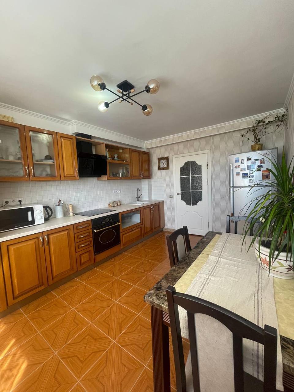 Park view spacious apartment