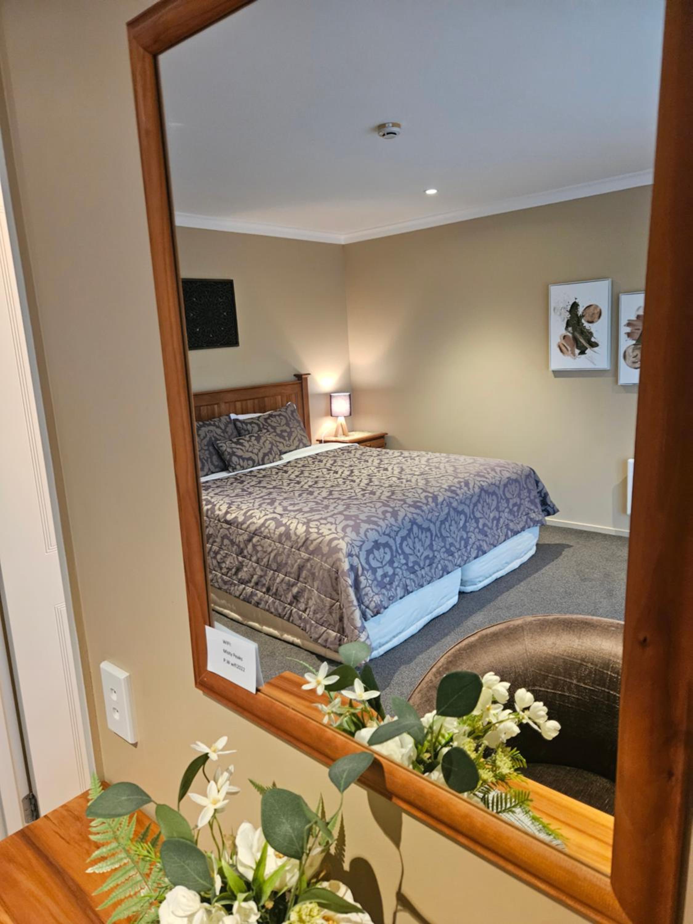 Hotel Misty Peaks Guesthouse - Image 1