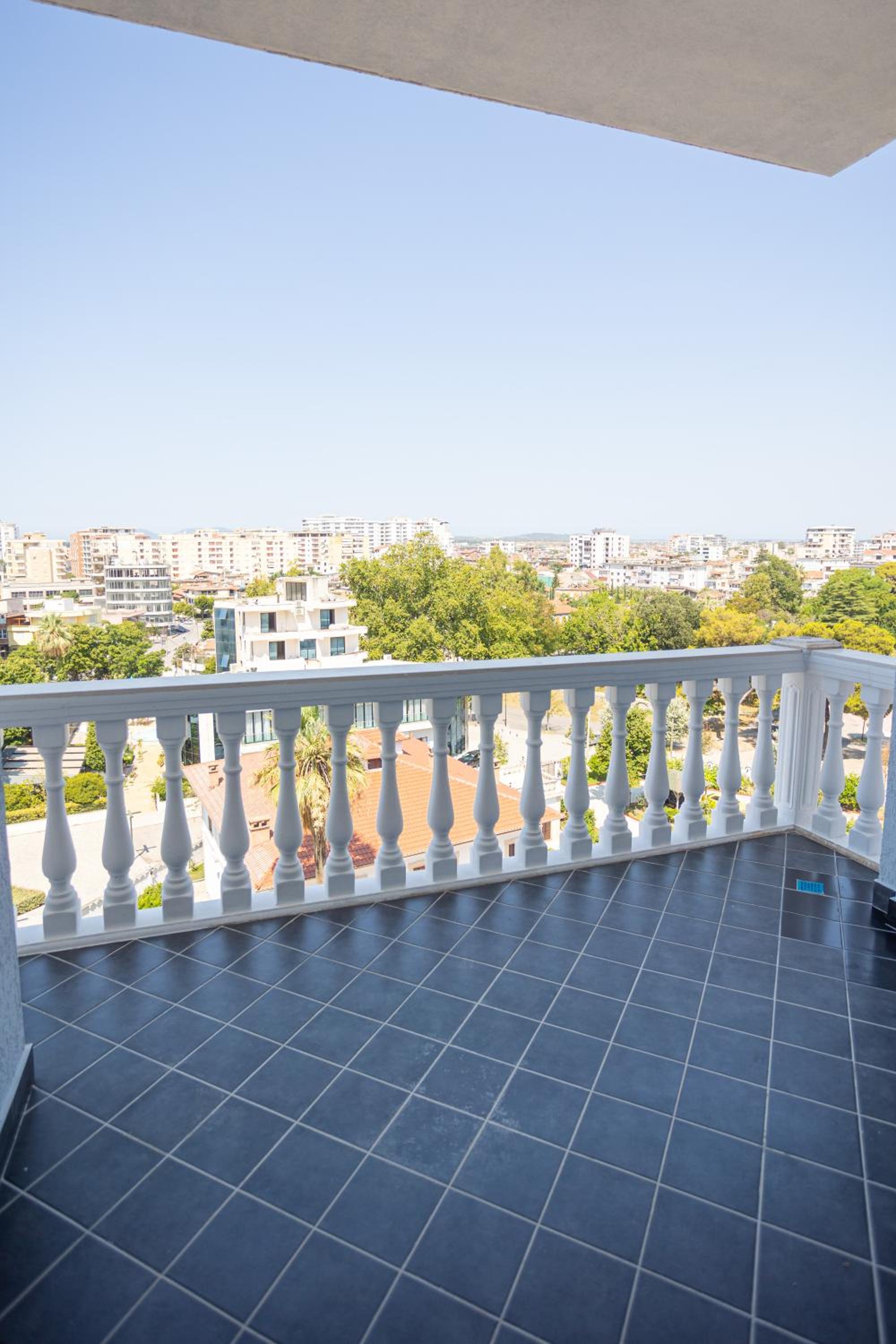 Iunn apartments