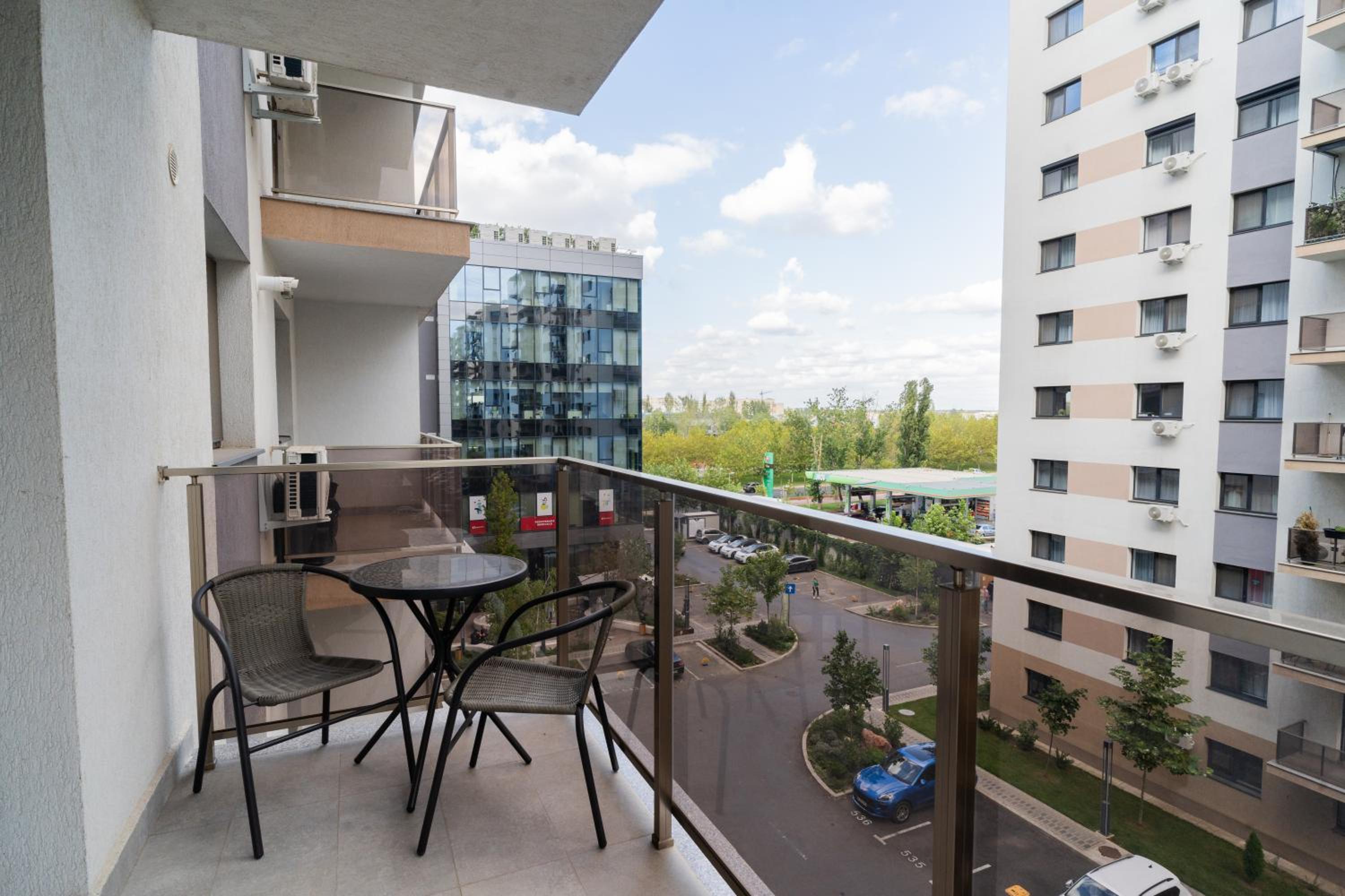 Hills Residence Premium Apartment in Pallady view 3