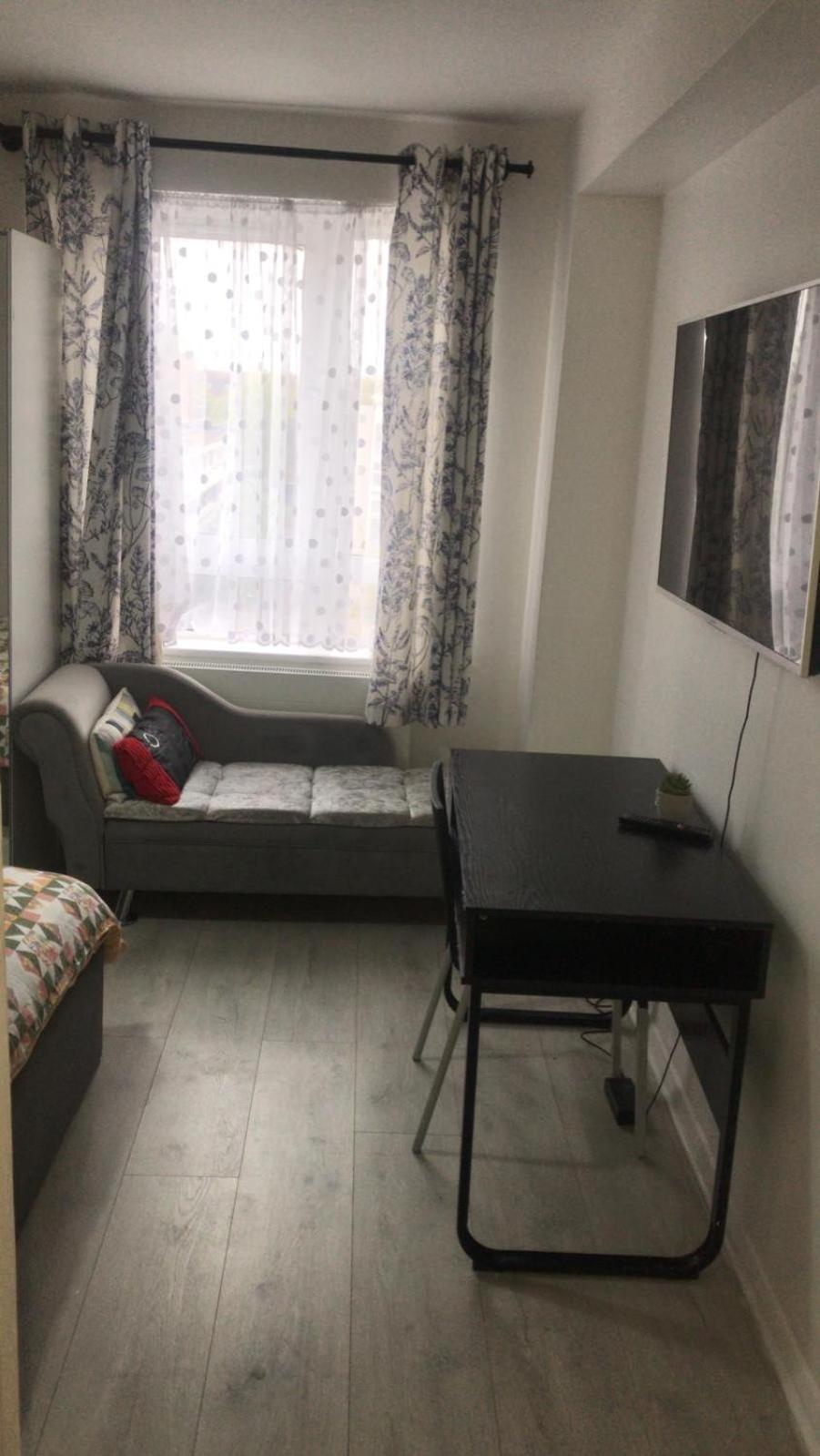 Cosy 2-Bedroom Flat in Finsbury Park, Modern, Convenient & Close to Central London!
