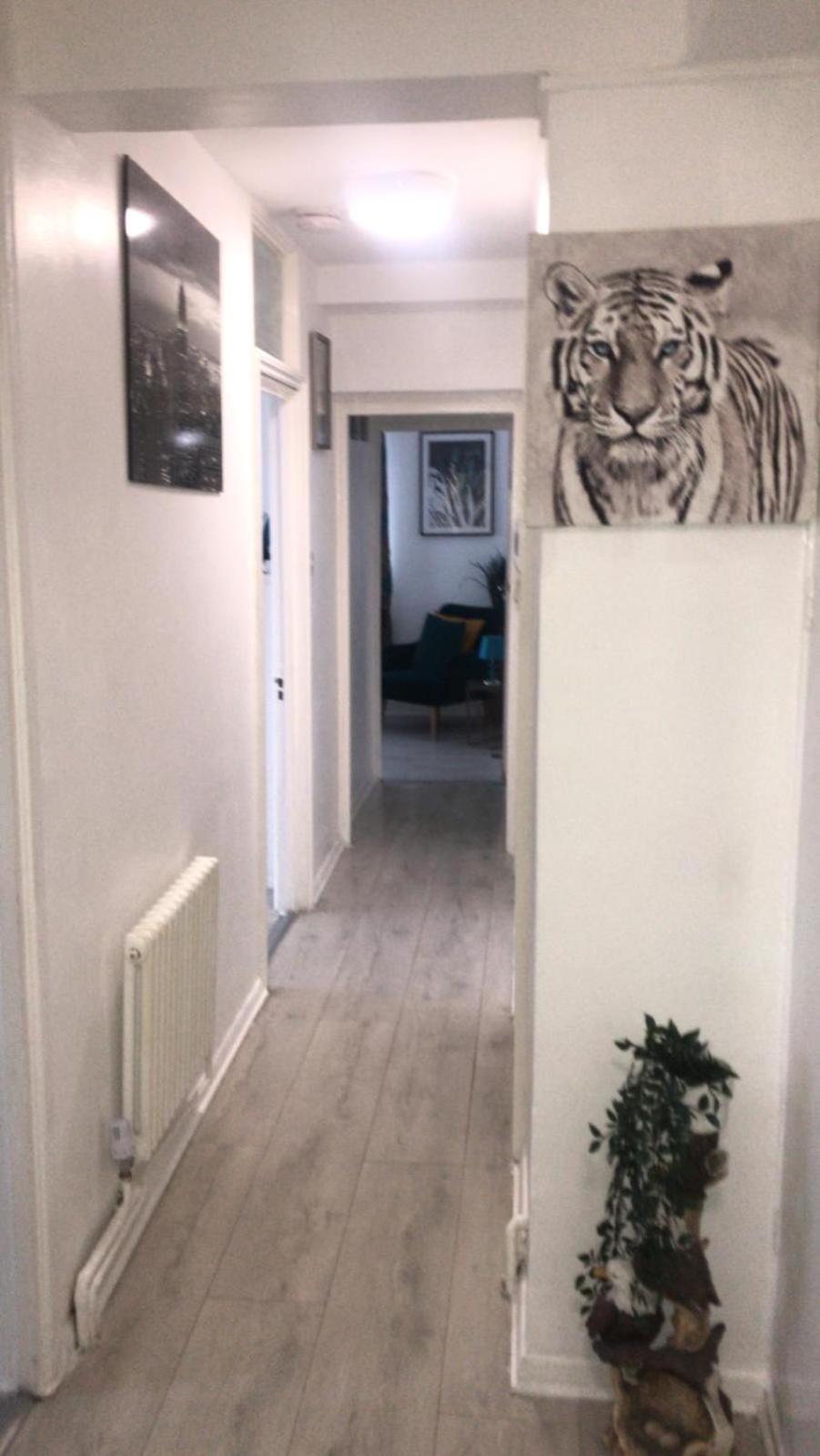 Cosy 2-Bedroom Flat in Finsbury Park, Modern, Convenient & Close to Central London!