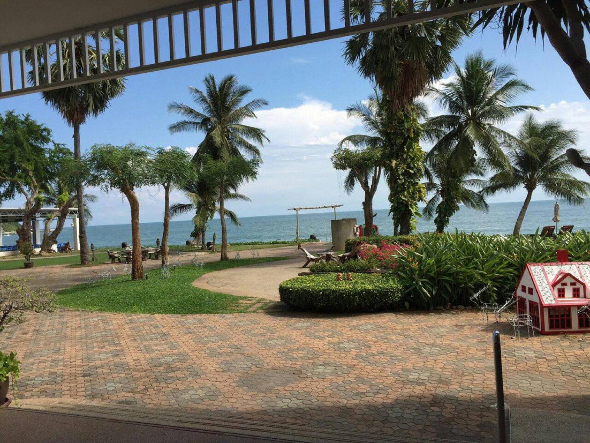 Milford Paradise Condominium