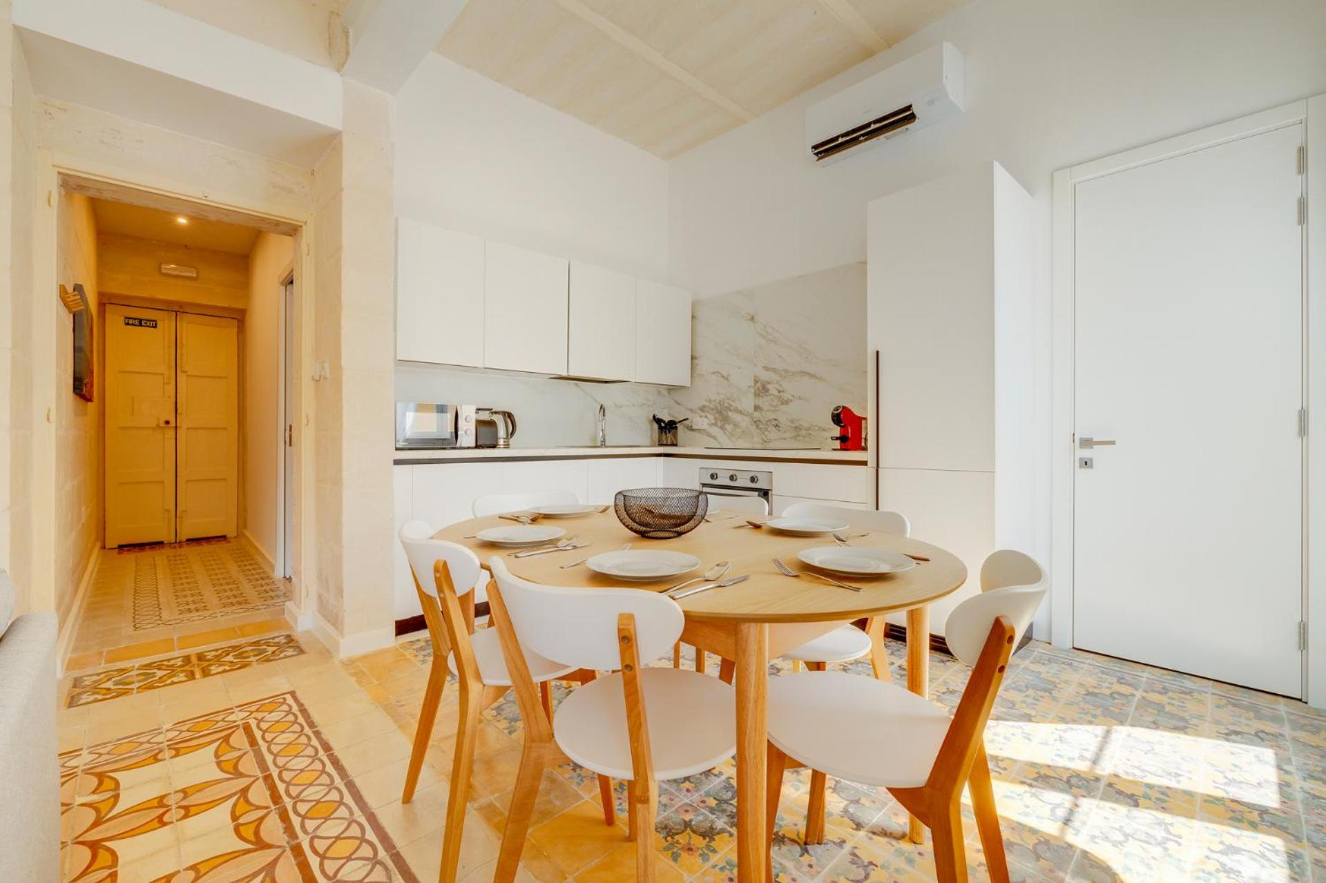 Exclusive Valletta Apart with Historic Charm by Buena Vista