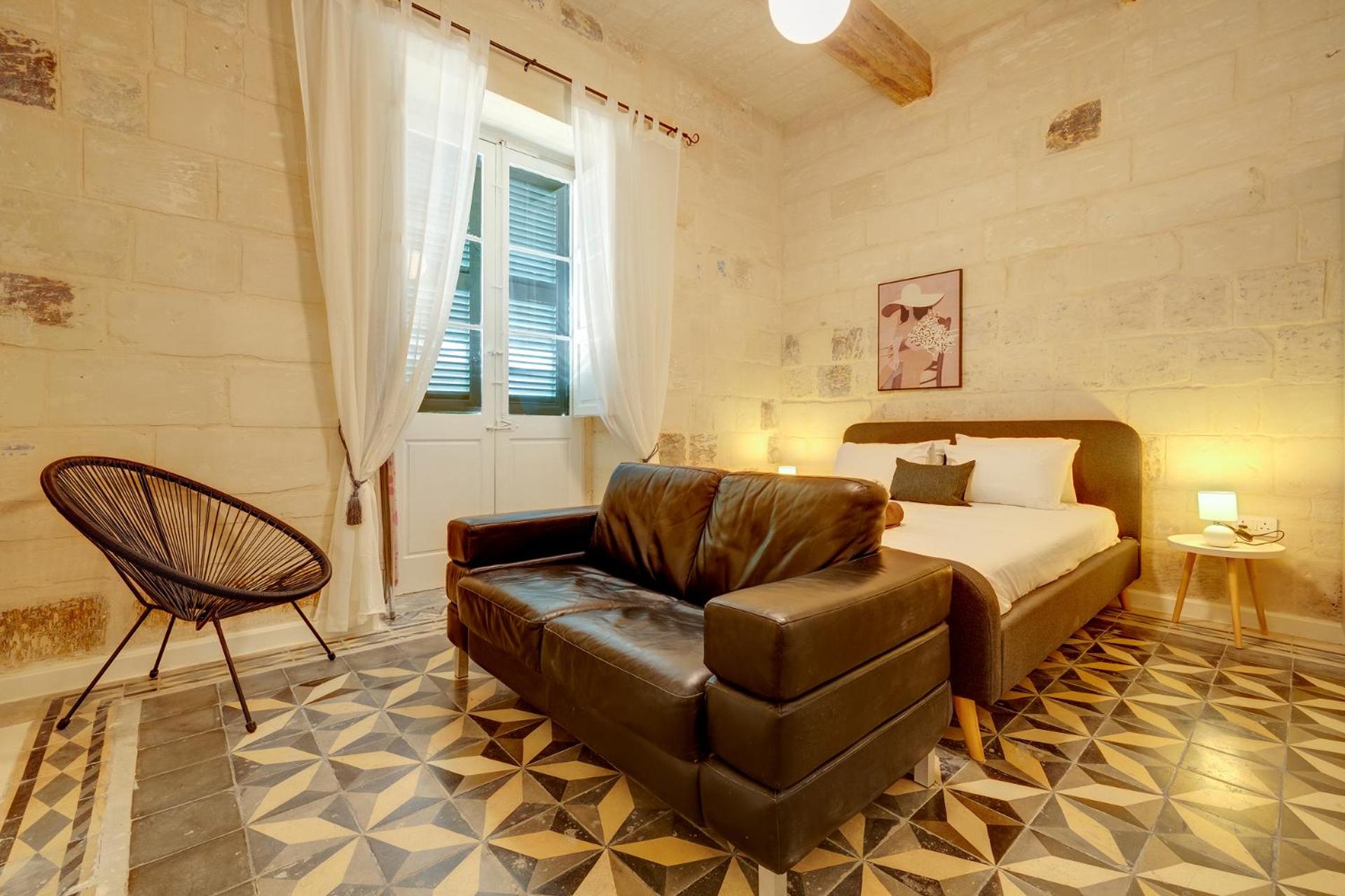 Exclusive Valletta Apart with Historic Charm by Buena Vista