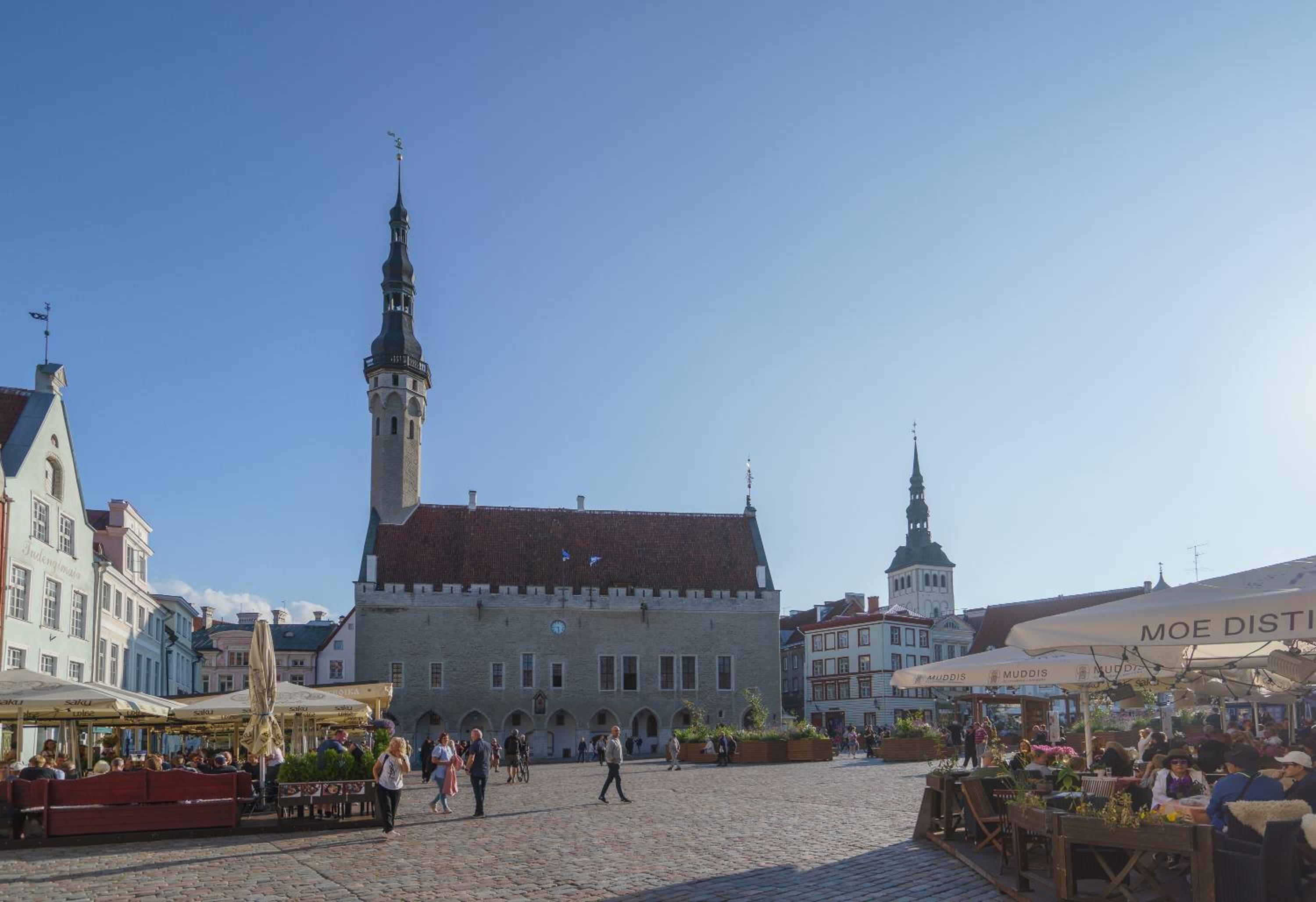 Tallinn Vacations - The Great American Gallery - Property Image 4