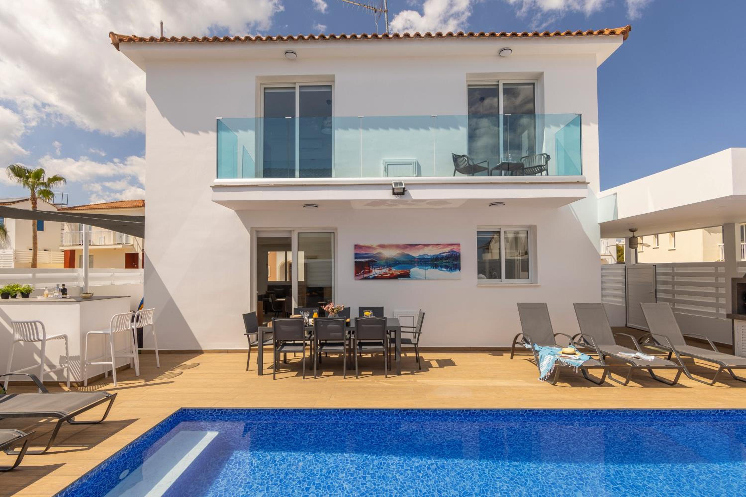 The Second Diamond Protara - 2' Walk to Beach