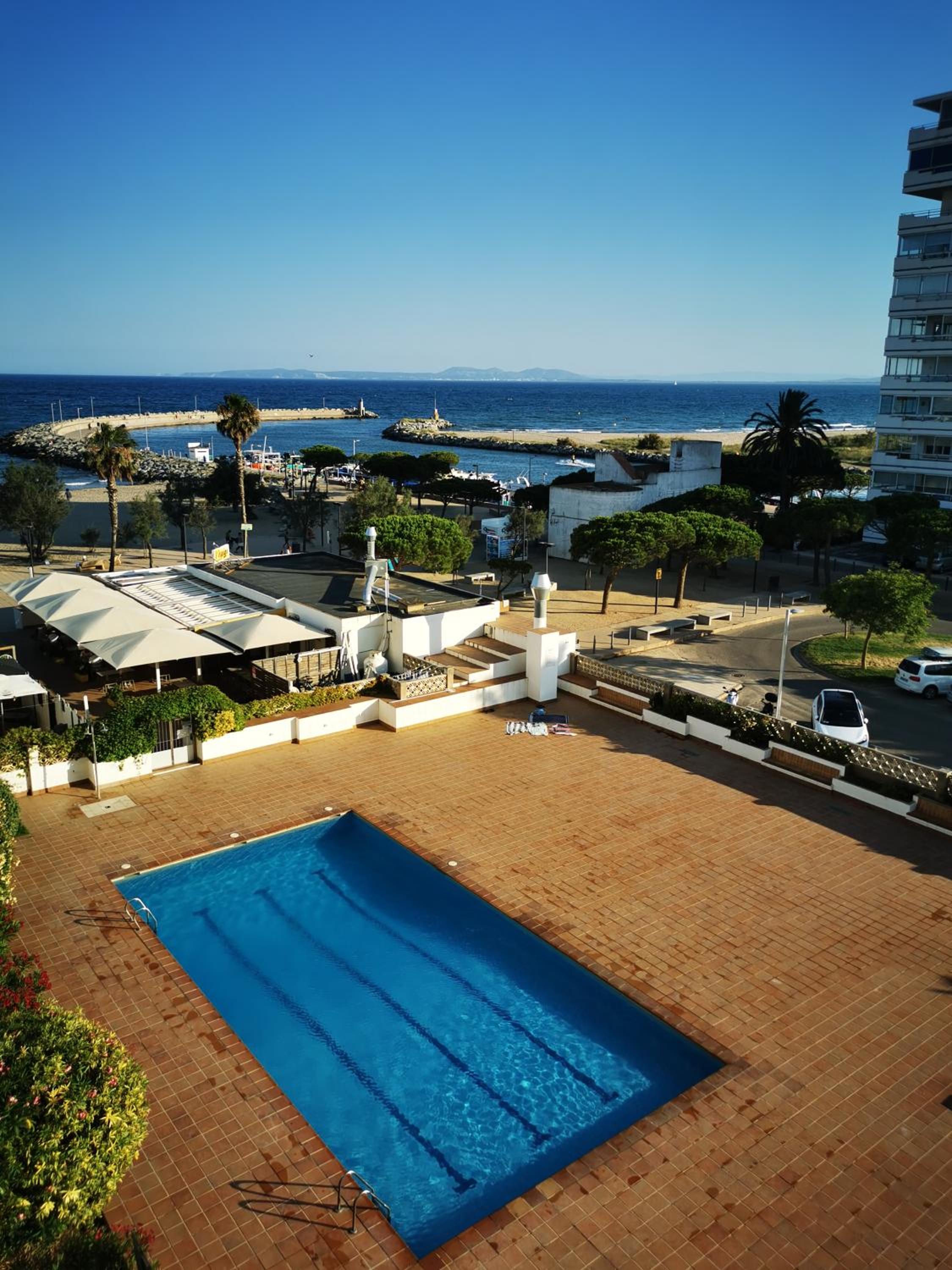 Spacieux Appartement Rose front mer et piscine