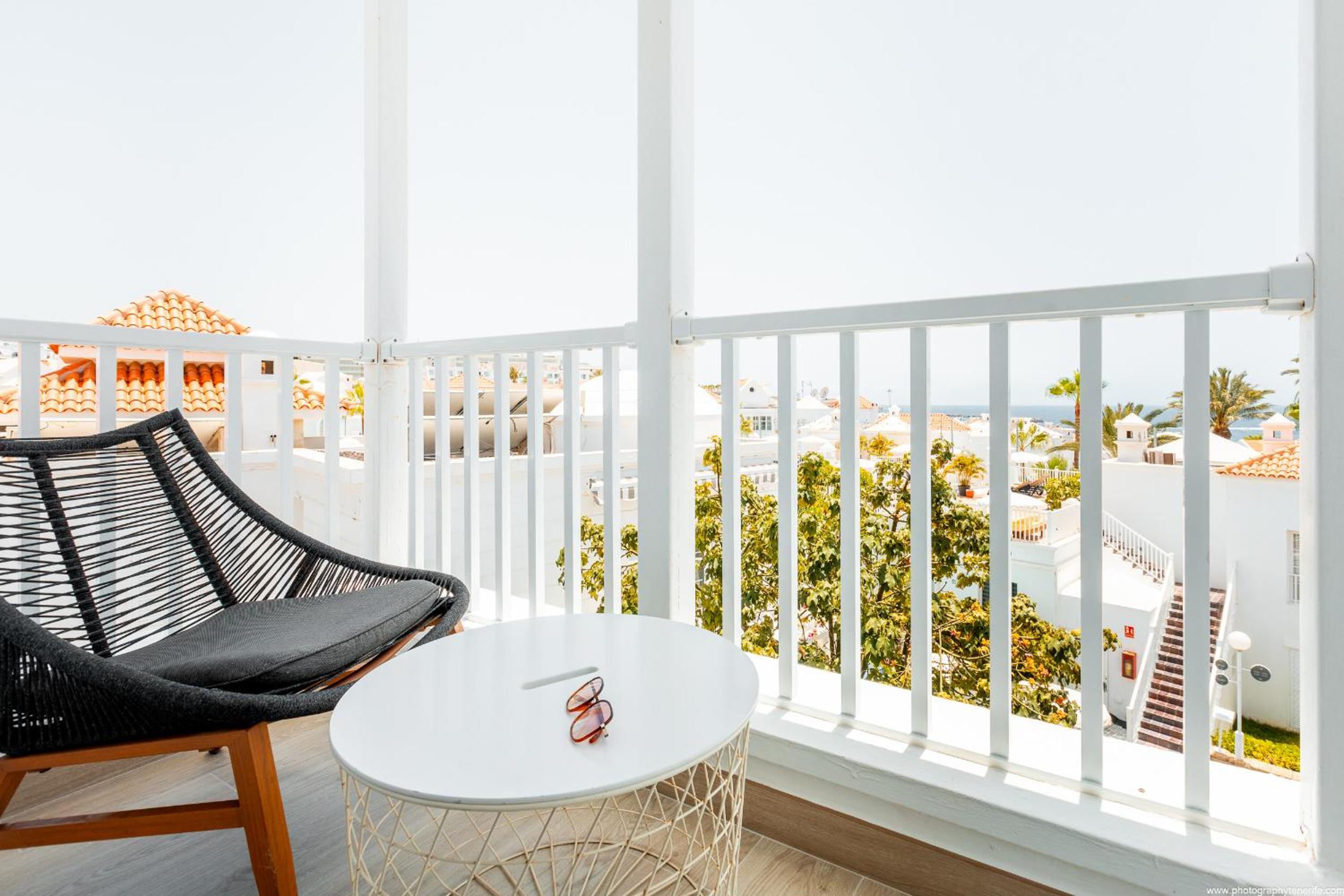 Spacious apartment with ocean view