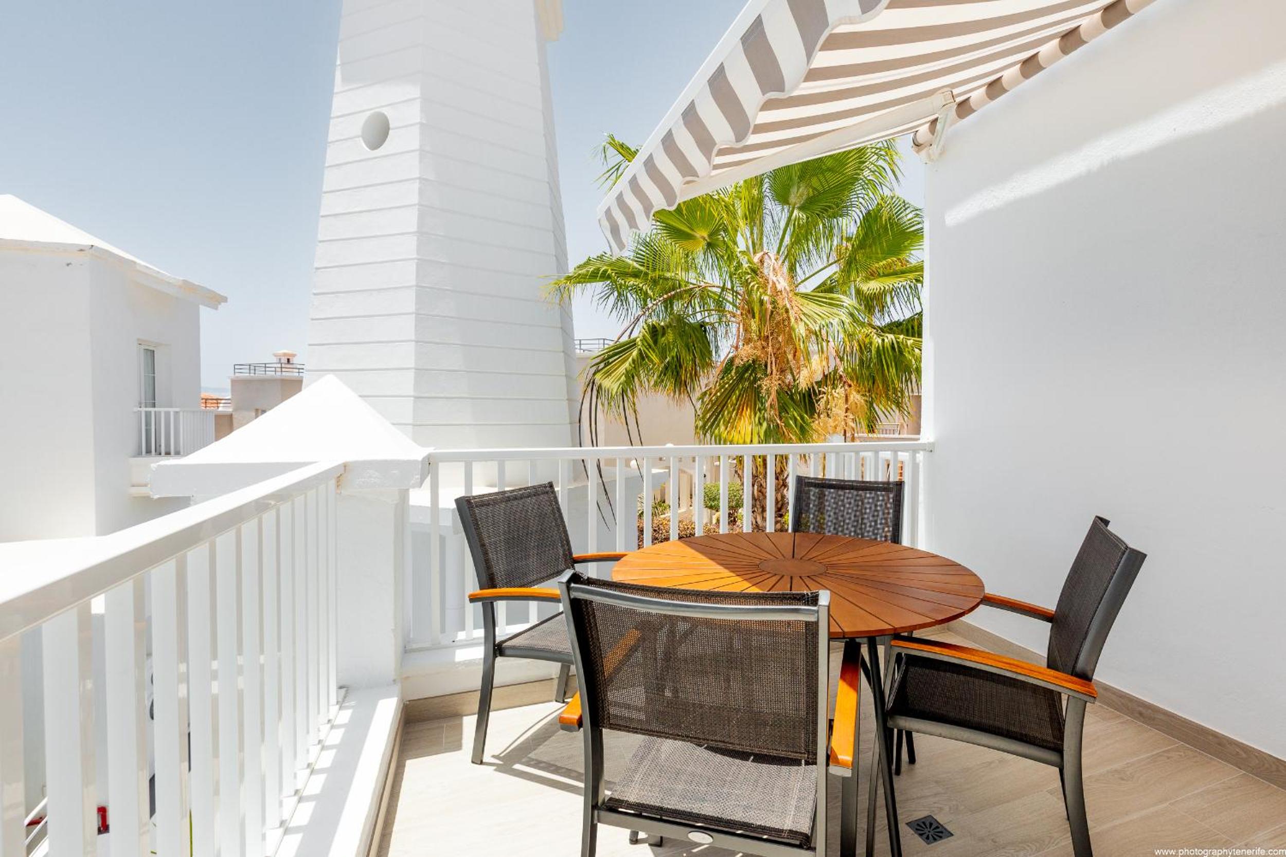 Spacious apartment with ocean view