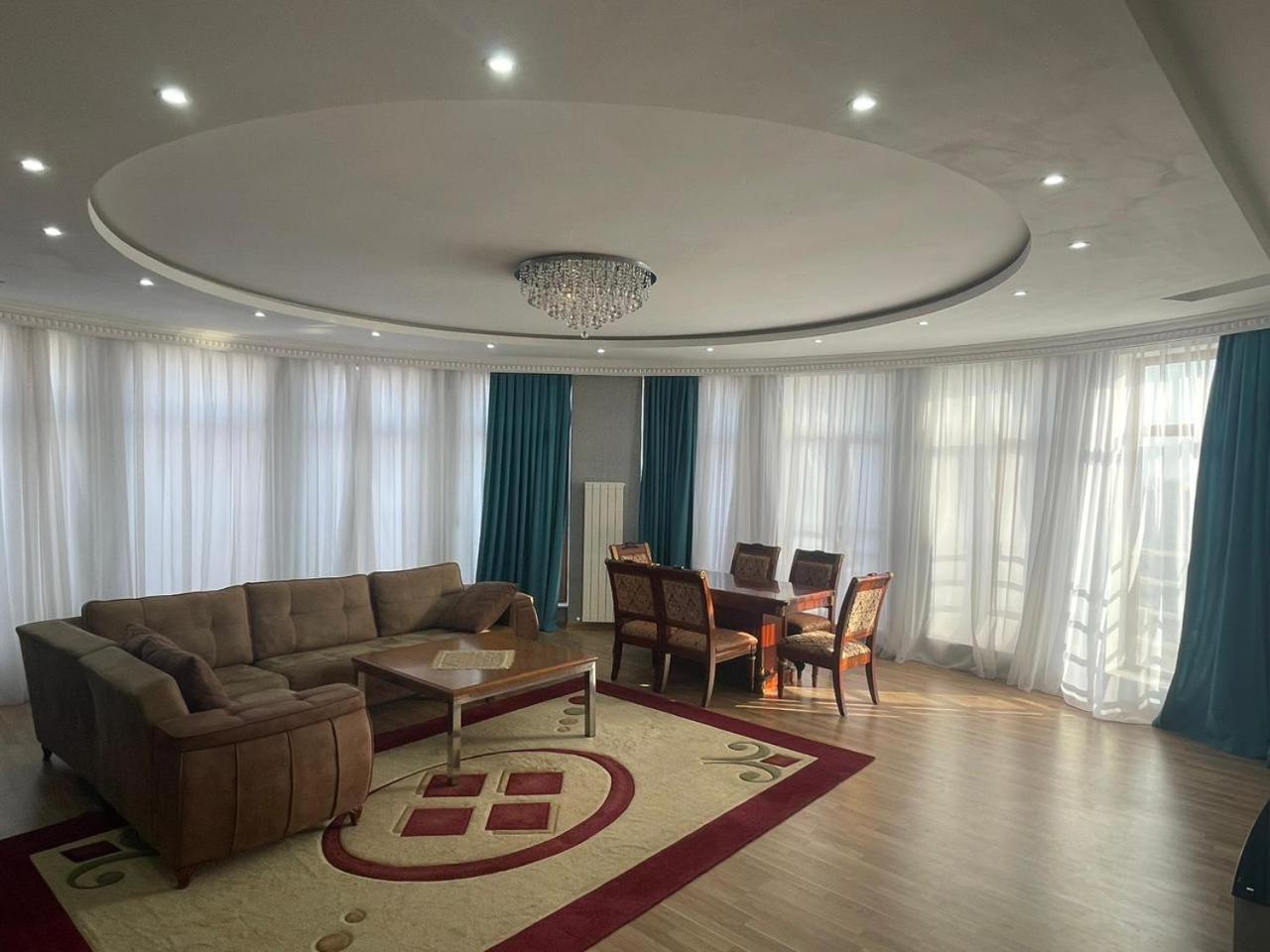 Lux Apartment,Sea View by Shareef Travel