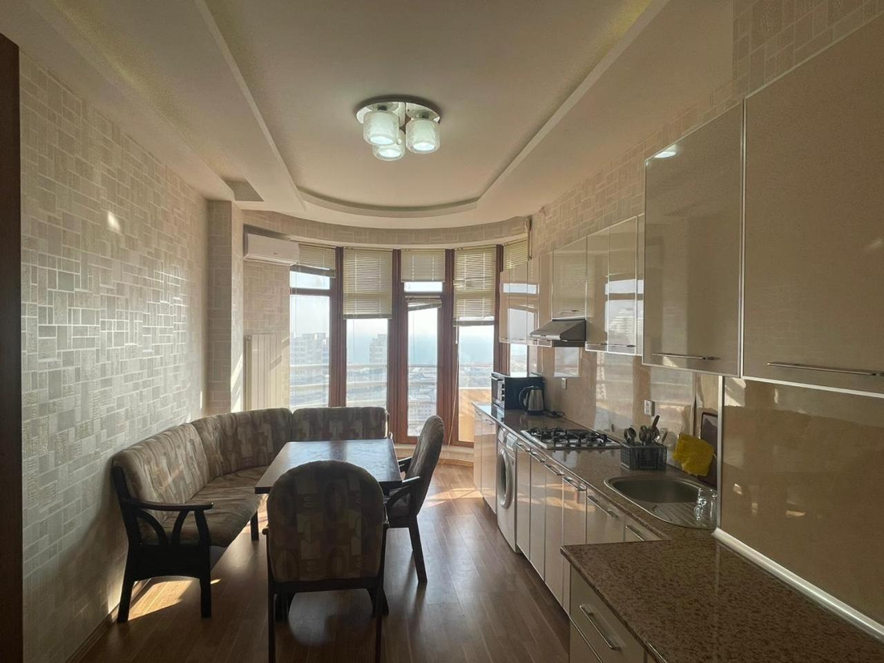 Lux Apartment,Sea View by Shareef Travel