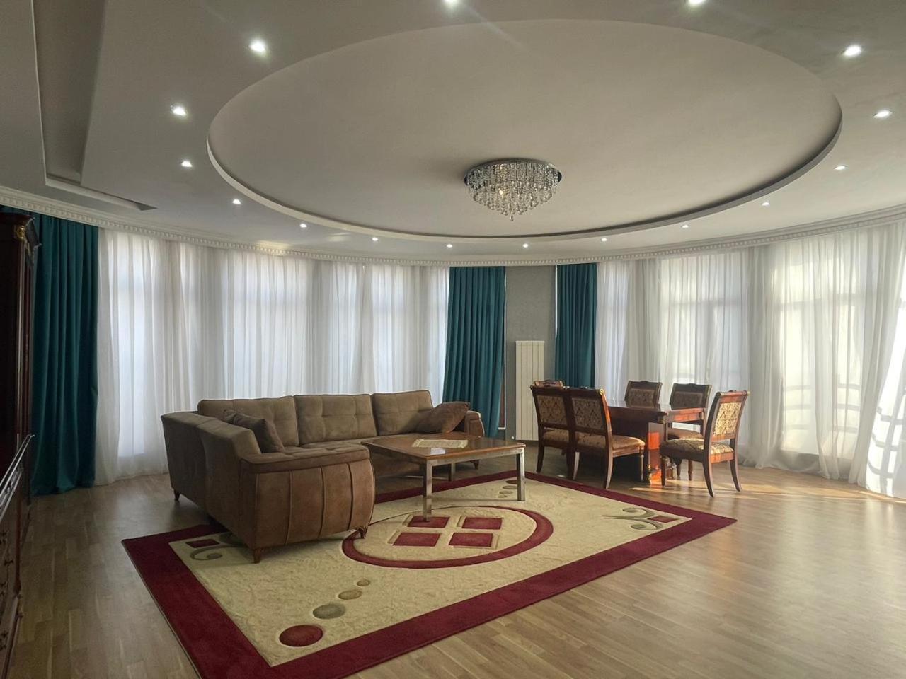 Lux Apartment,Sea View by Shareef Travel