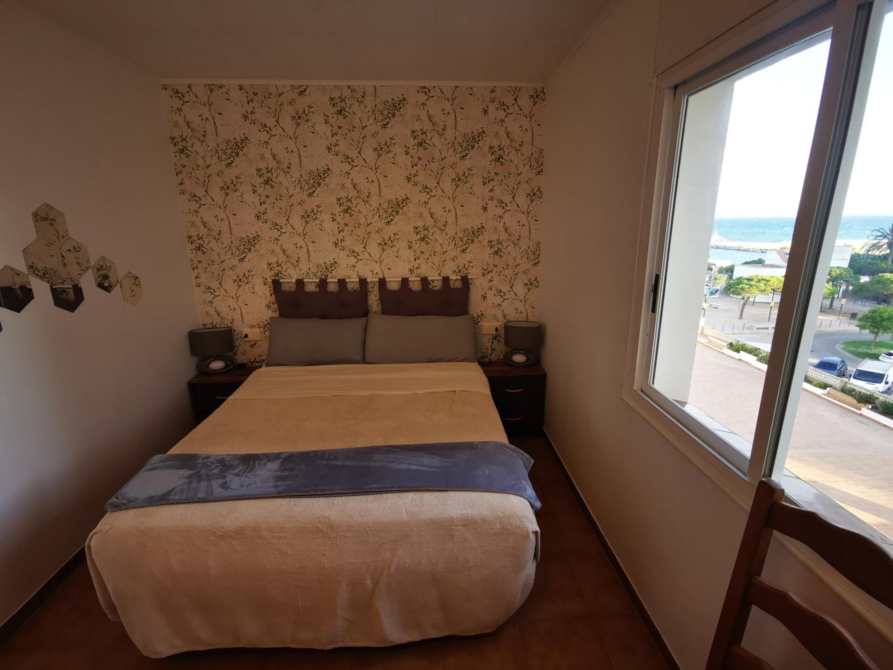 Spacieux Appartement Rose front mer et piscine