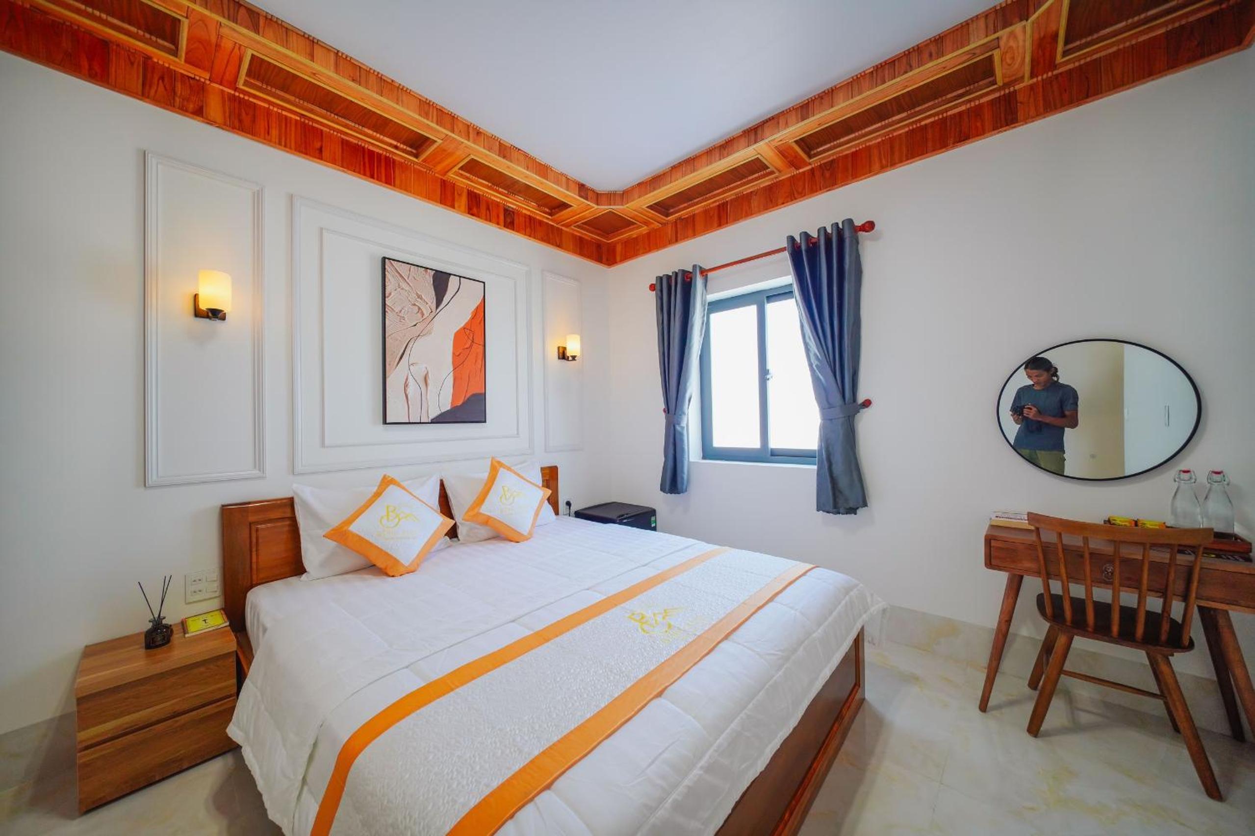 BÌNH MINH HOTEL - ĐẢO PHÚ QUÝ
