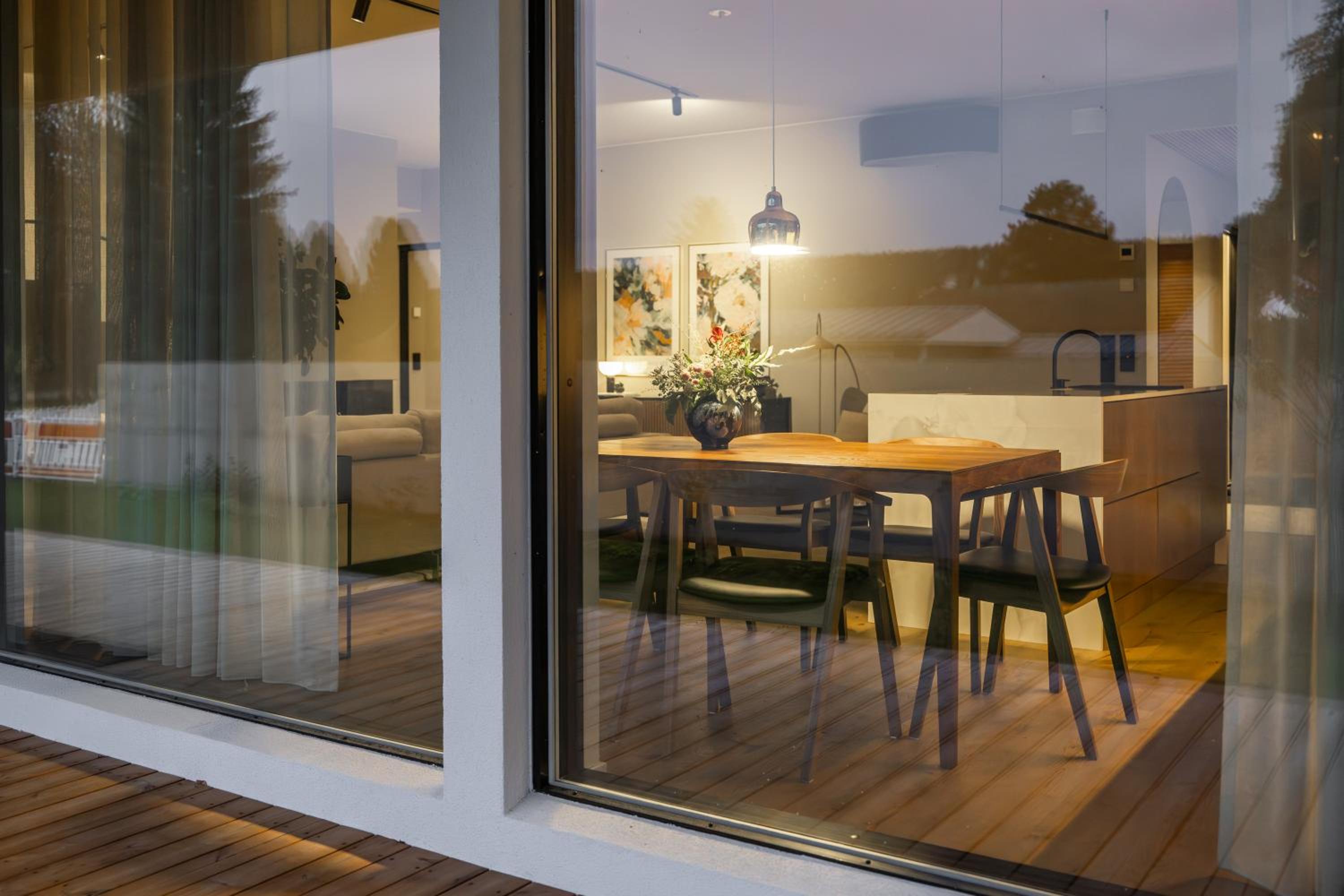 Elegant escape in Prime location
