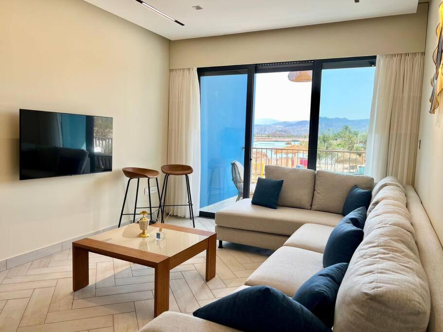 Luxury Apt with Private Beach In Ayla view 3