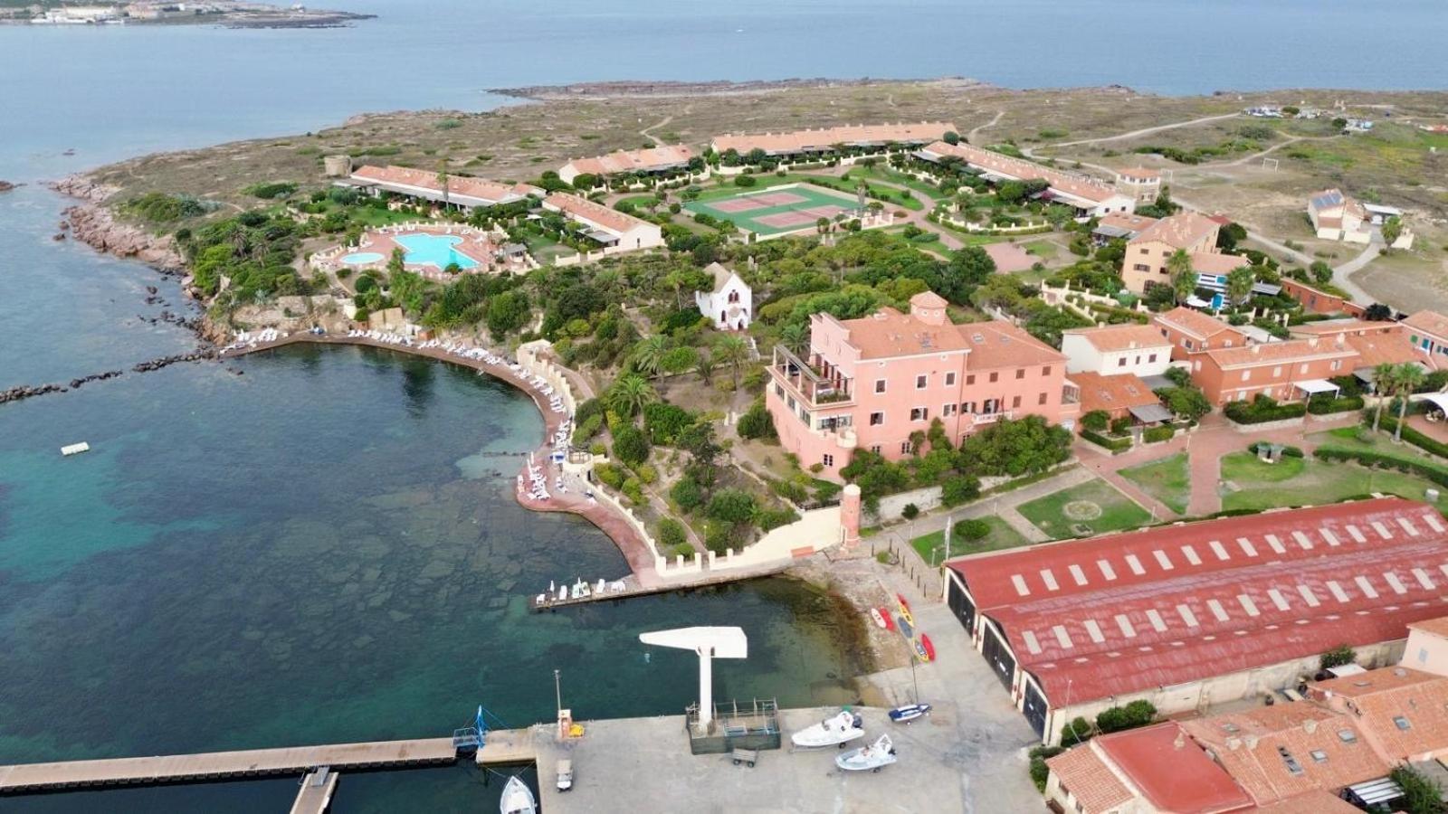 A vacation on a private island view 3
