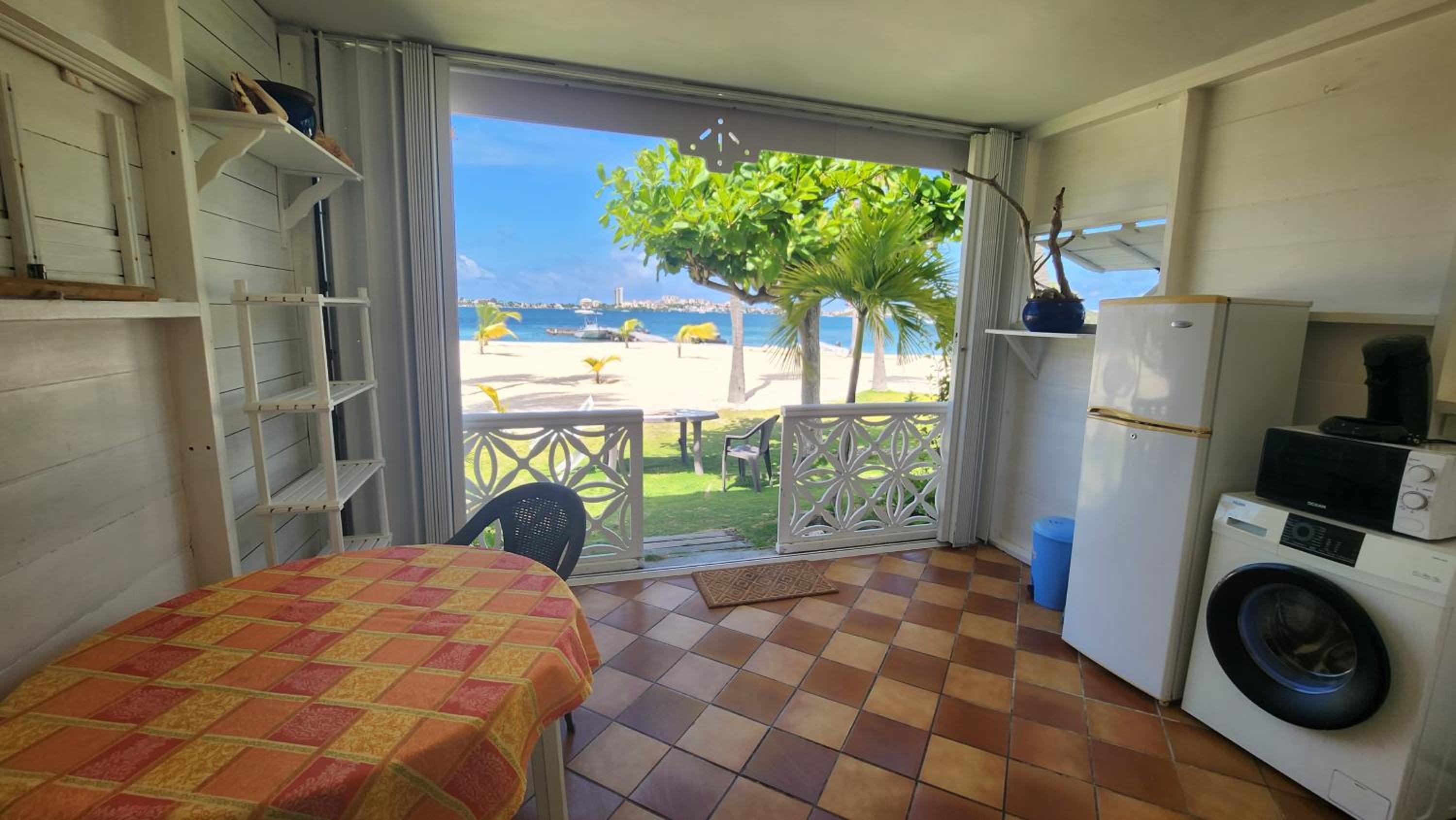 The Palm - Studio on the beach view 4