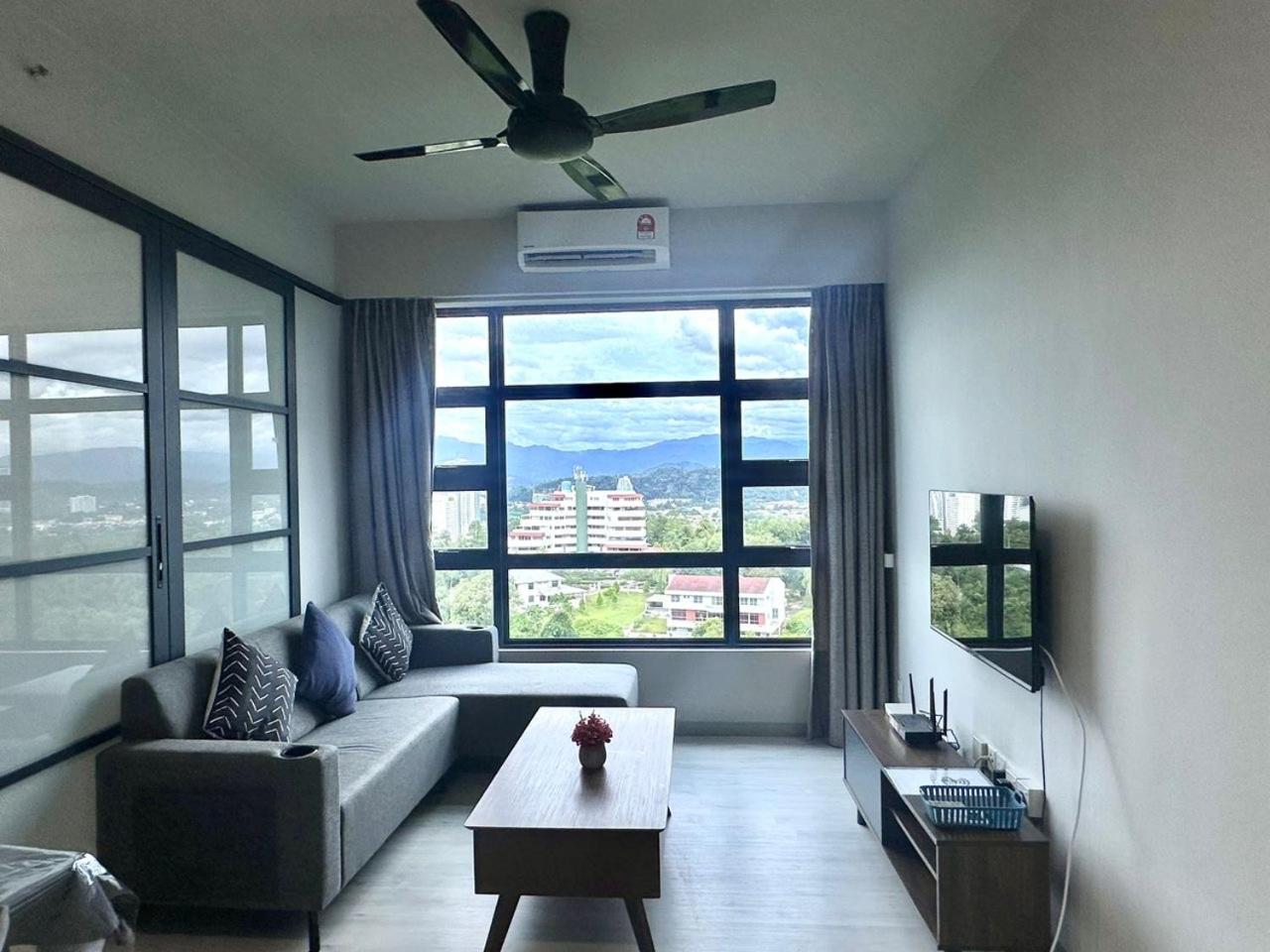Jesselton Quay T2 by JR Radiant Retreat photo 3