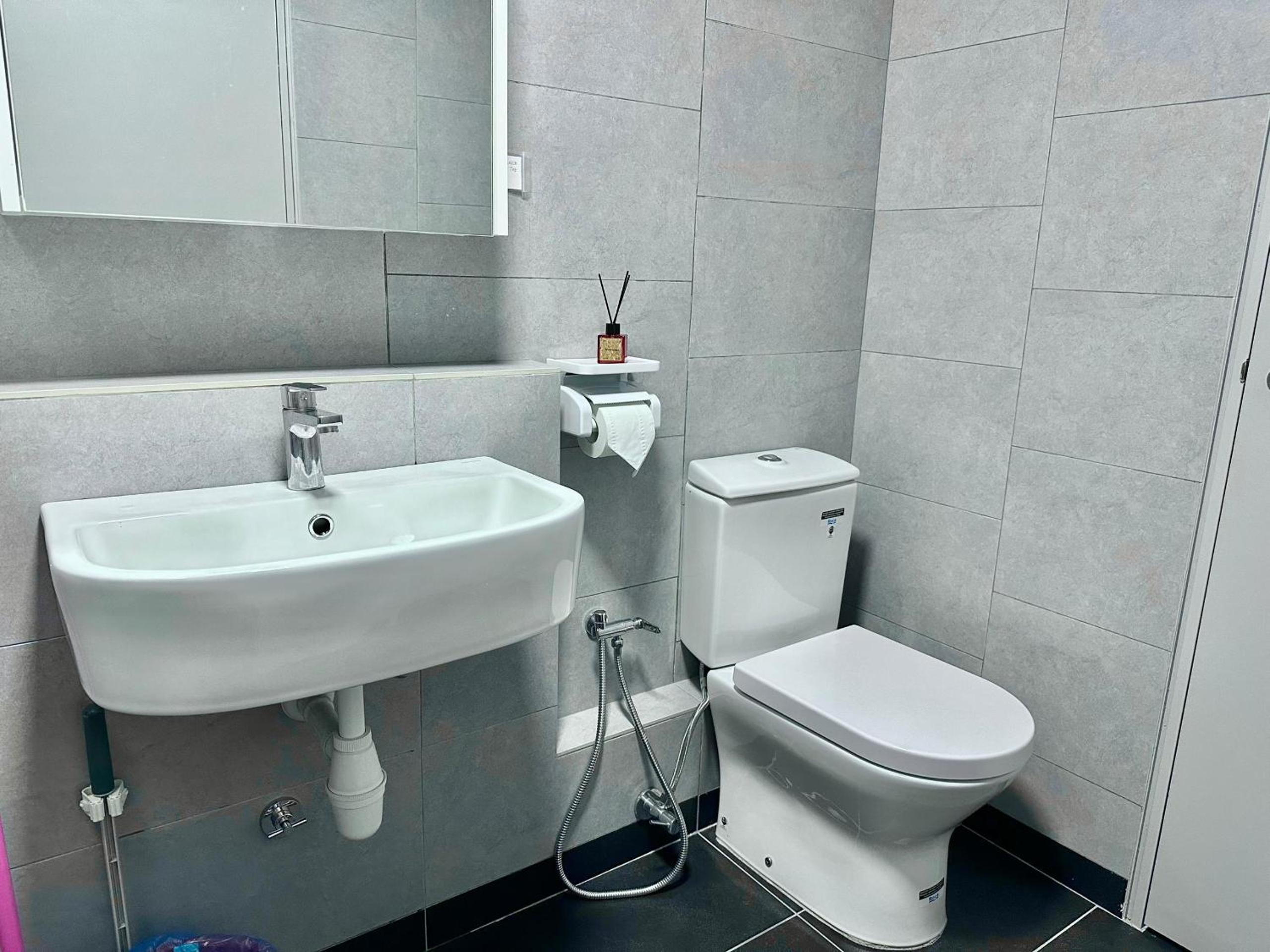 Jesselton Quay T2 by JR Radiant Retreat photo 5