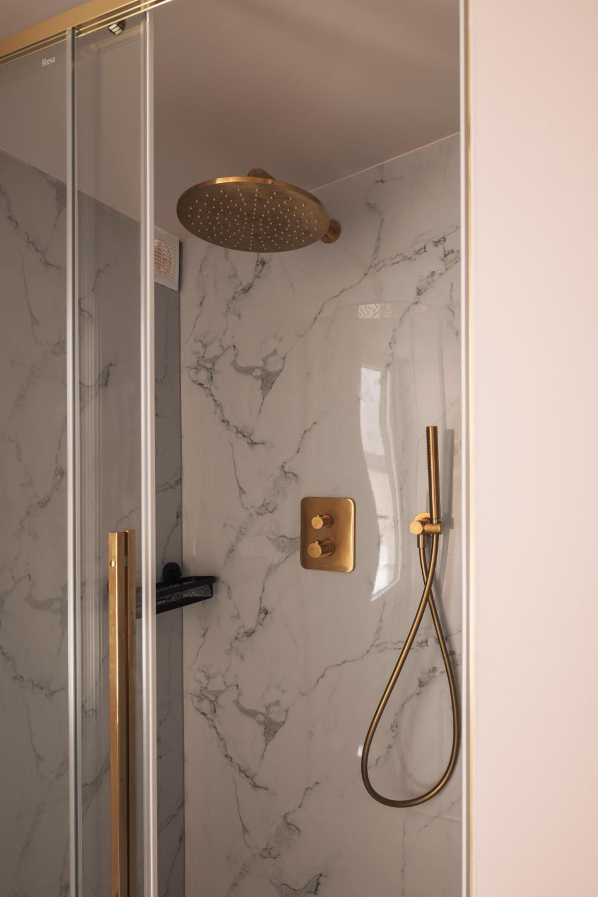 Zurenborg Suites