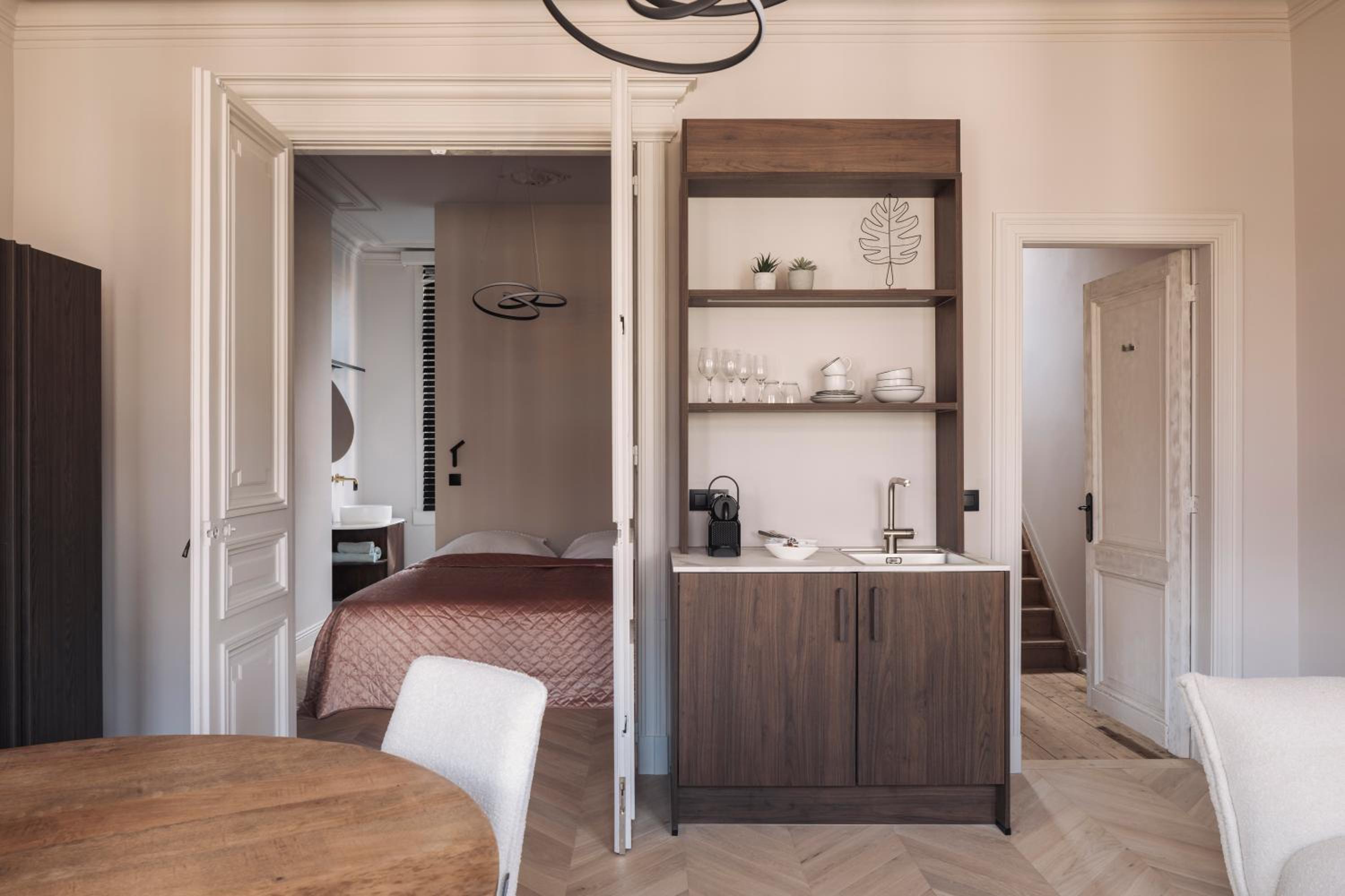Zurenborg Suites