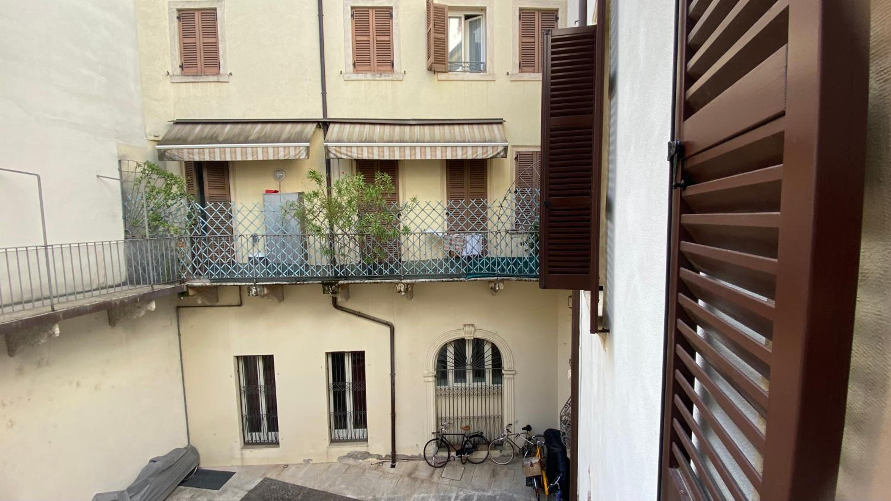 AD Verona flat view 5