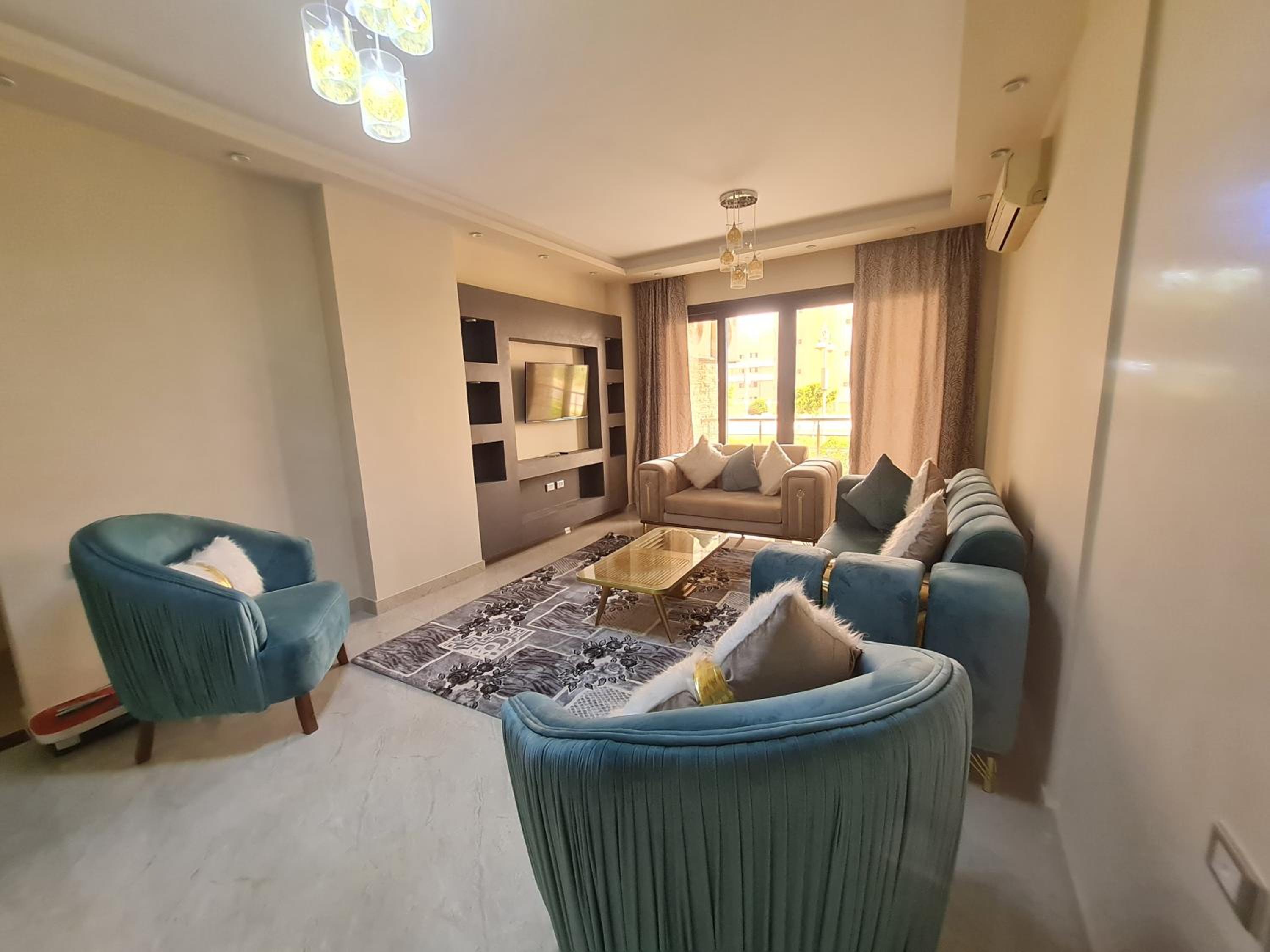 Shared City Stay at Midtown Compound next to the AUC University