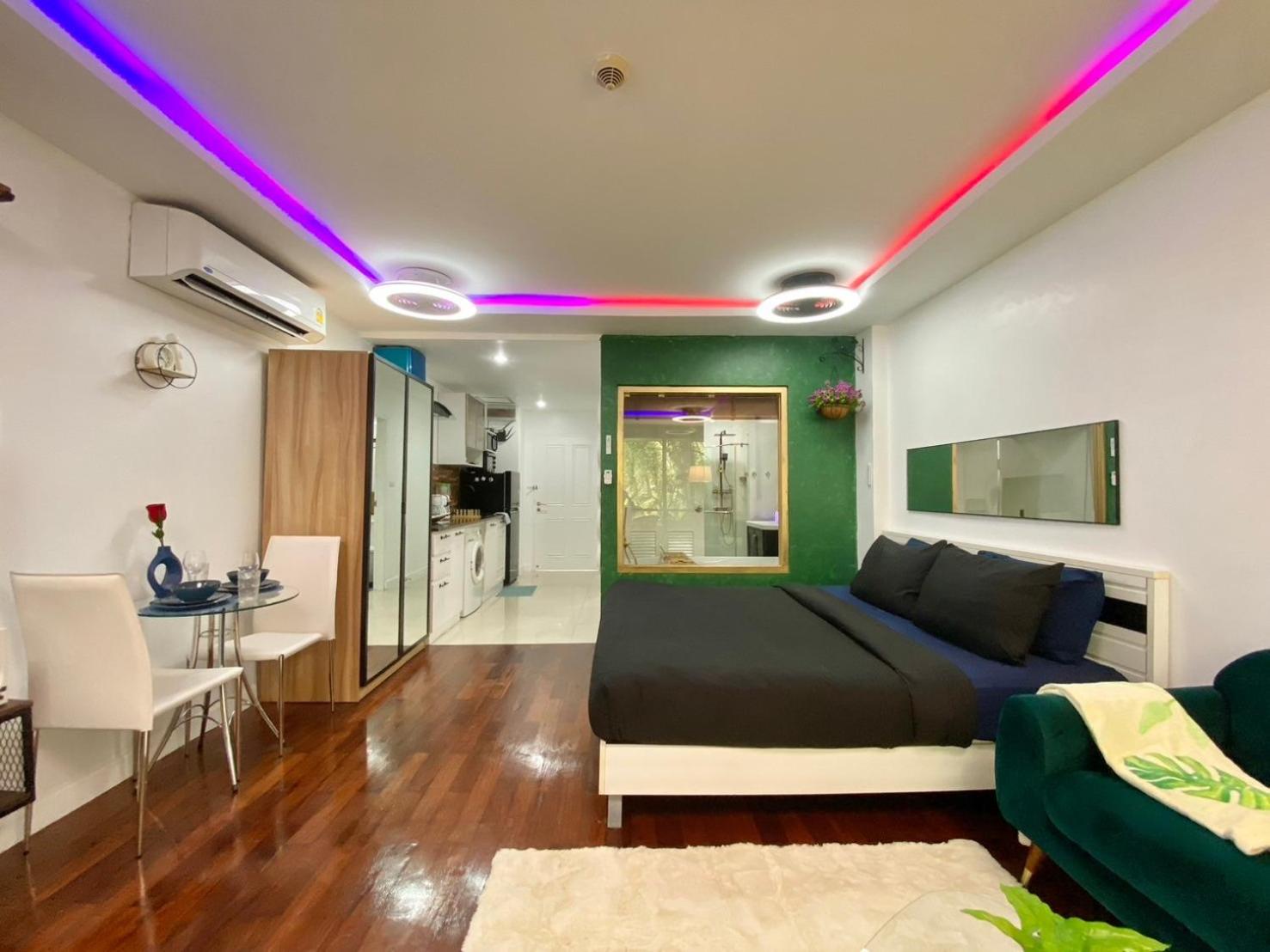 Patong - The Unity Seaview & Mountain Residence