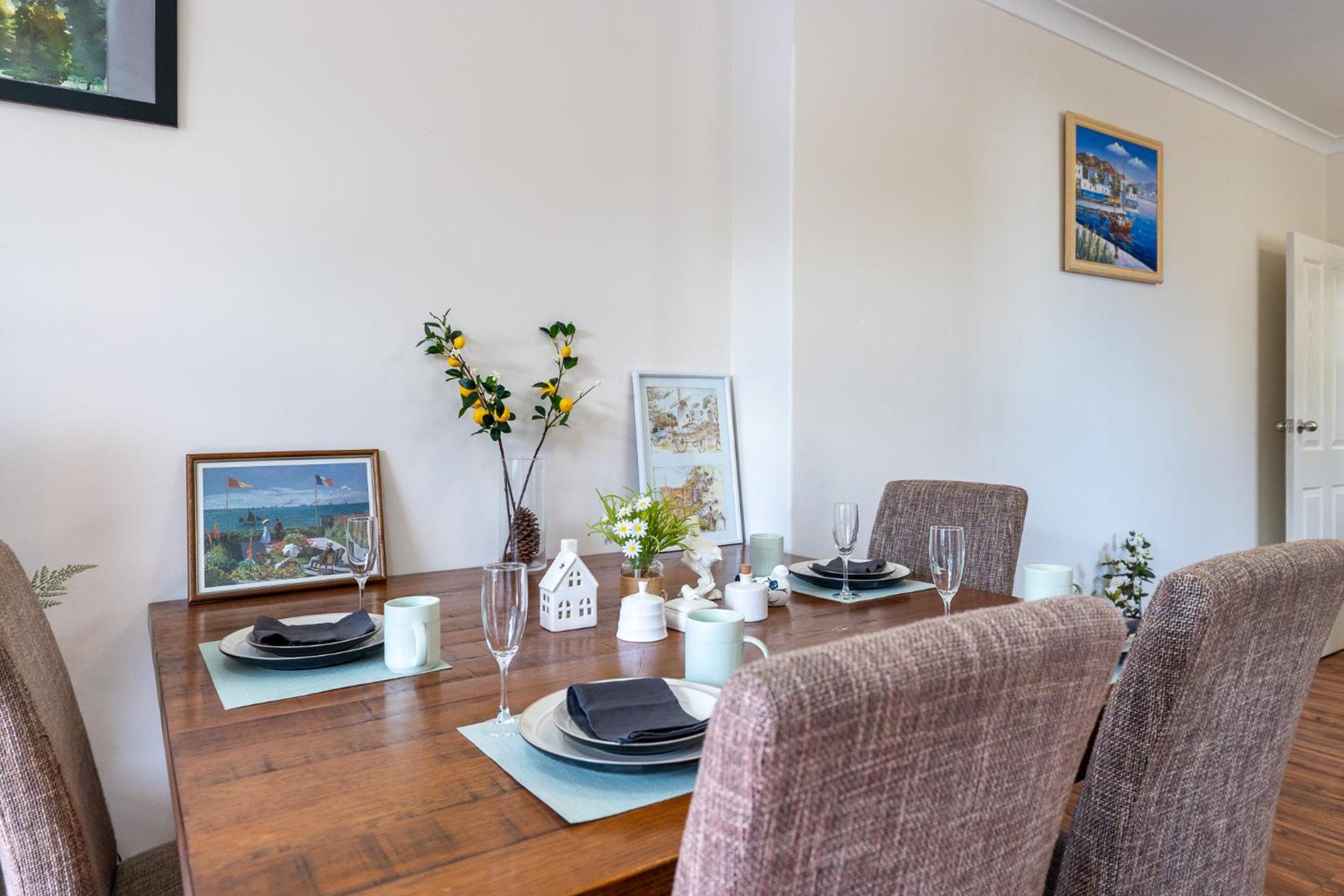 Cozy house nr airport 2rooms 4beds Yard parking