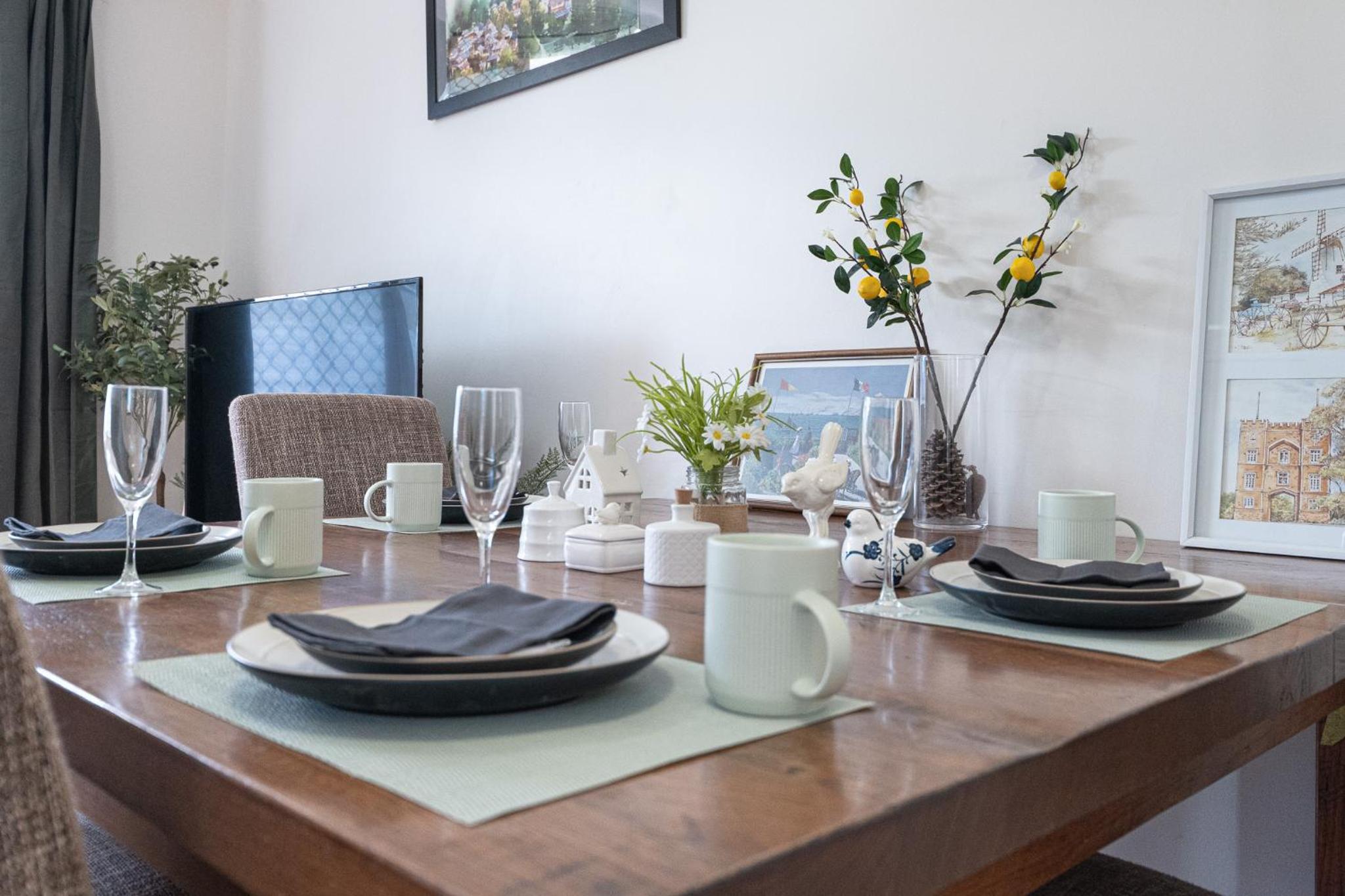 Cozy house nr airport 2rooms 4beds Yard parking