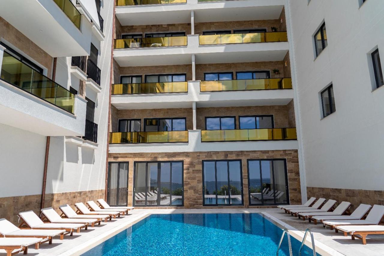 Golden Beach Residence - Luxury Apartments