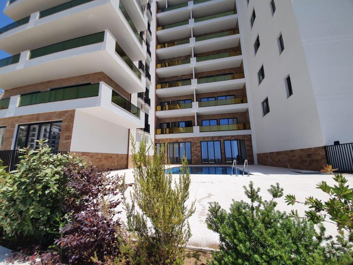 Golden Beach Residence - Luxury Apartments